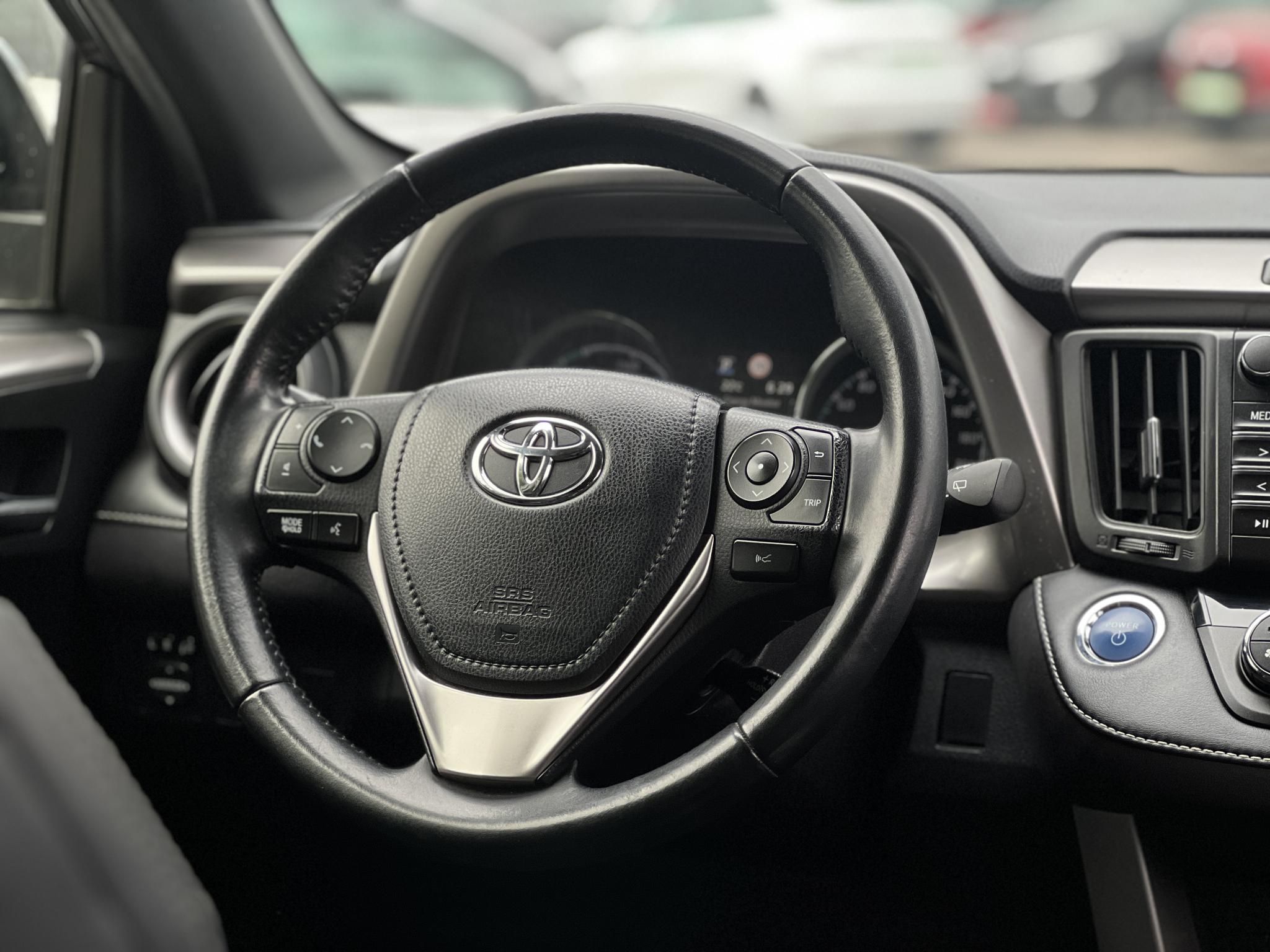 TOYOTA RAV 4 Rav4 2.5 Hybrid Executive 2WD e-CVT 114e km. Tempomat Ülésfűtés Navi Sávtartó Kamera Keyless