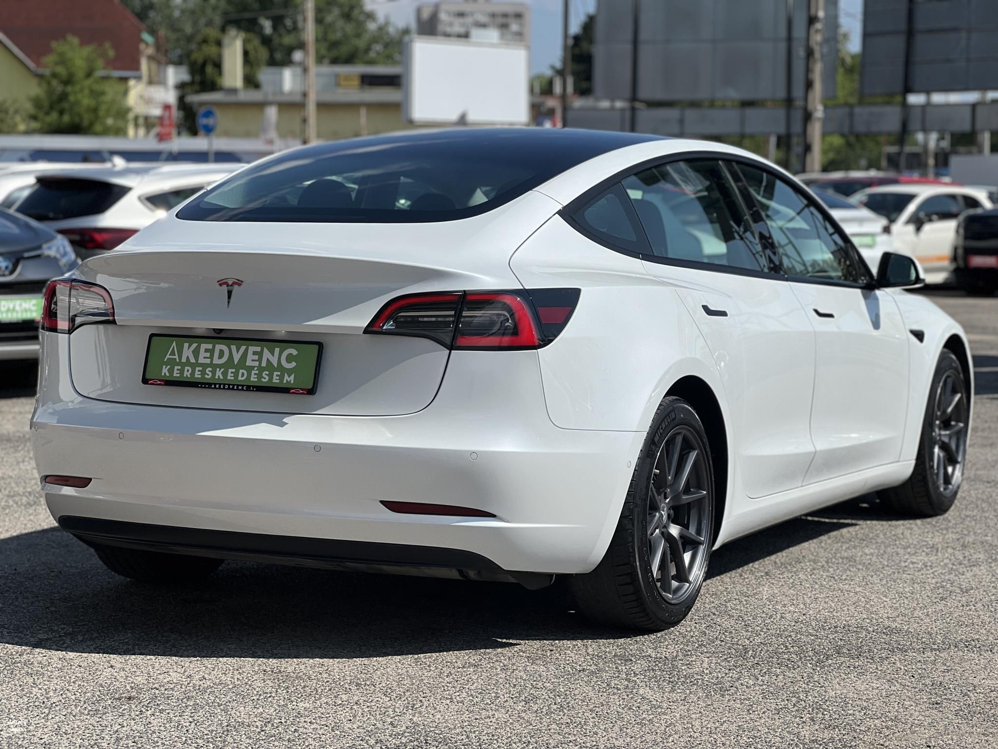 TESLA MODEL 3 Standard Range Plus Aut 62e km. hőszivattyú. garanciális!