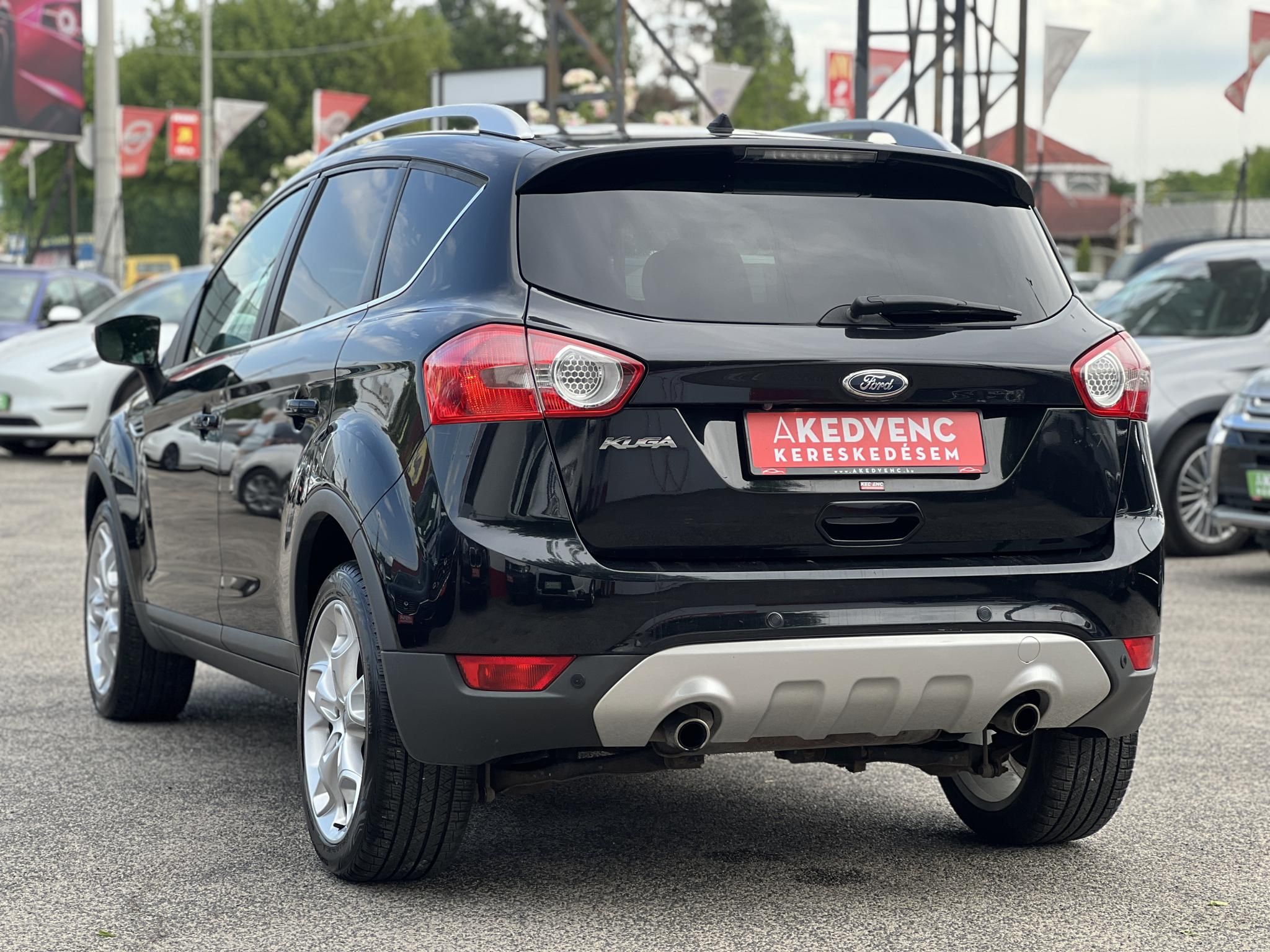 FORD KUGA 2.5T Titanium Individual 4WD (Automata) Magyarországi. 4 évszakos gumik. világos belső. vezérlés cserélve!