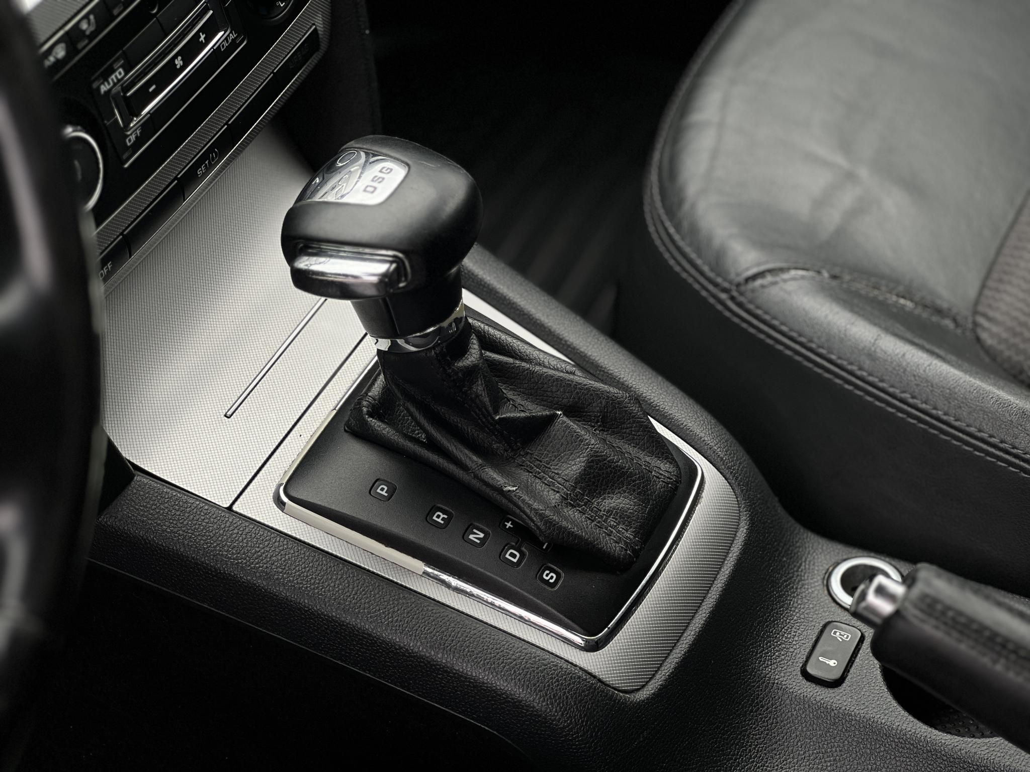 SKODA OCTAVIA Combi 2.0 TDI Ambiente DSG Tempomat Ülésfűtés Bluetooth Navigáció!