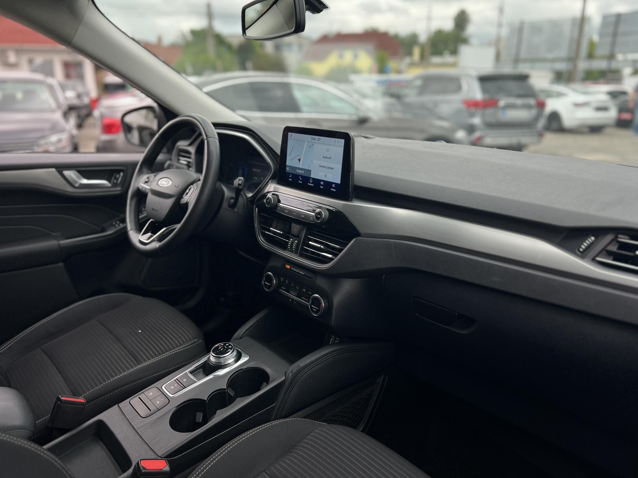 FORD KUGA 2.5 FHEV Freedom CVT 120e km. LED fényszórók. kamera. keyless. sávtartó. navi. CARPLAY!