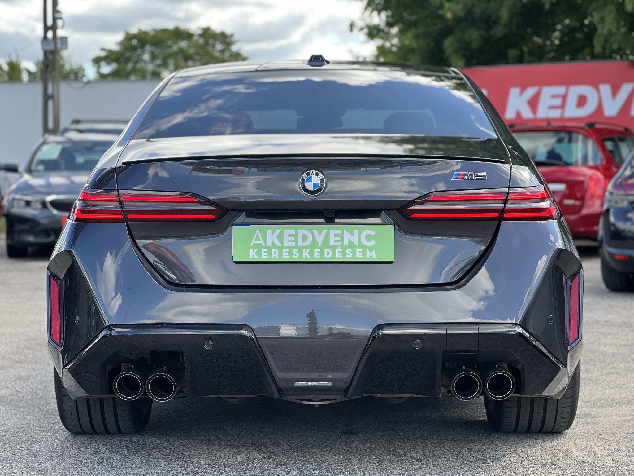 BMW M5 (Automata) Magyarországi. Bowers & Wilkins. 3év/200e km garancia!