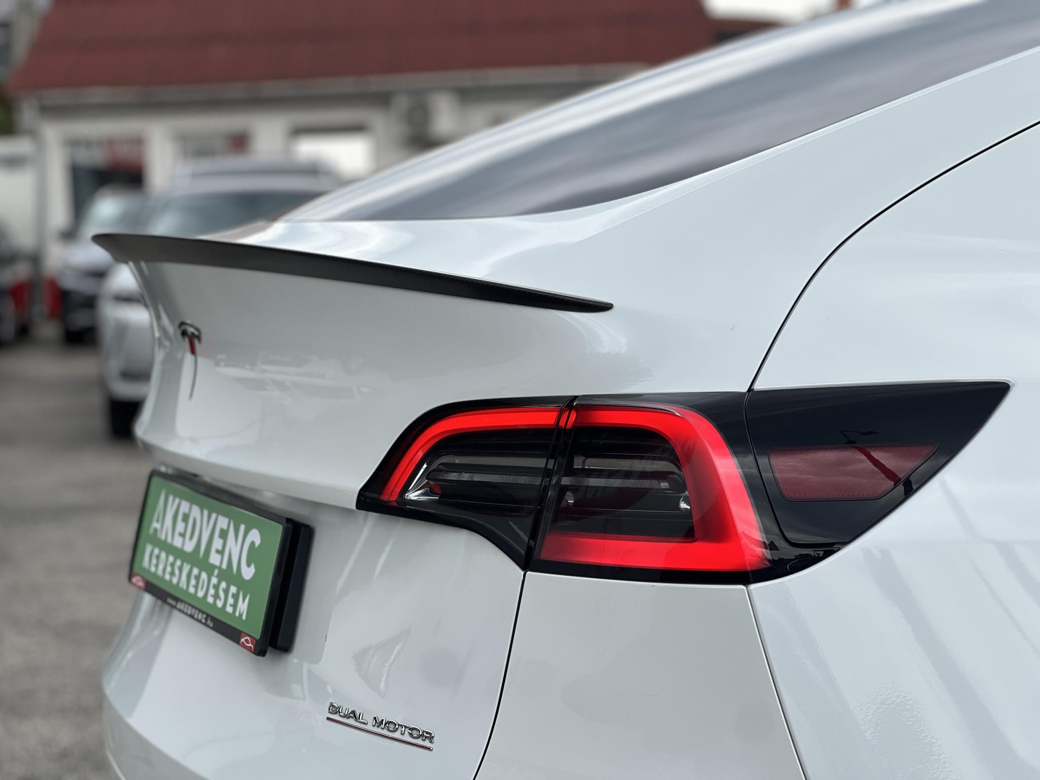 TESLA MODEL Y Performance AWD (Automata) 138e km. AMD Ryzen. mátrix LED. hőszivattyú. magyar rendszámos. garanciális!