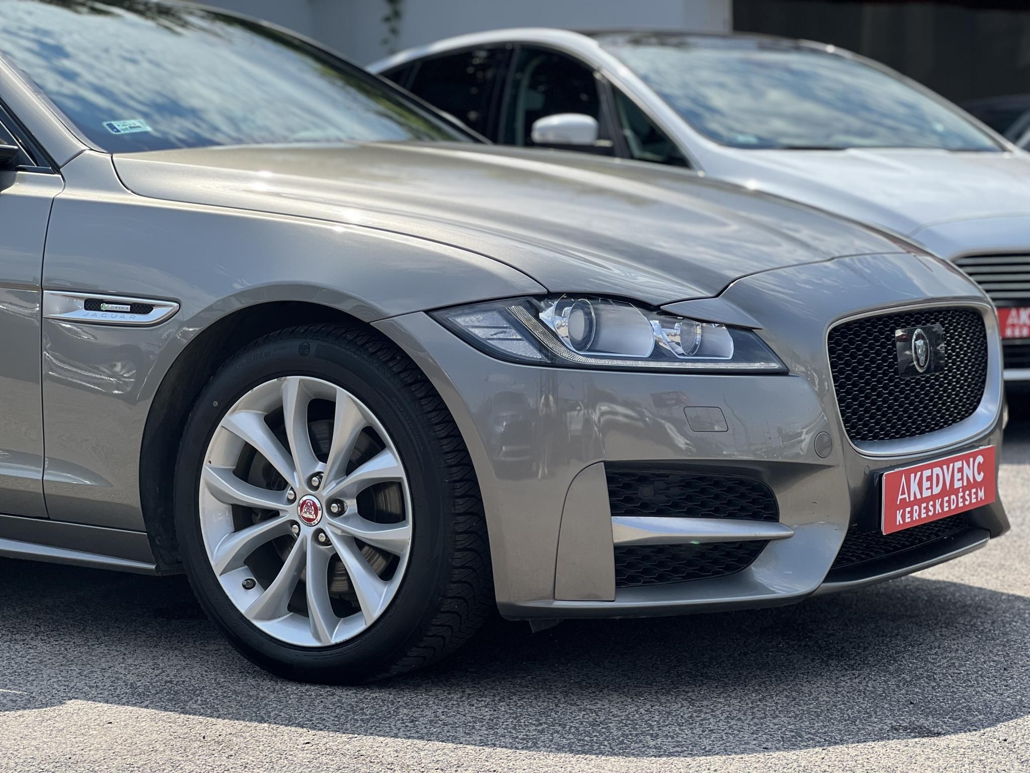 JAGUAR XF 2.0 i4D Portfolio