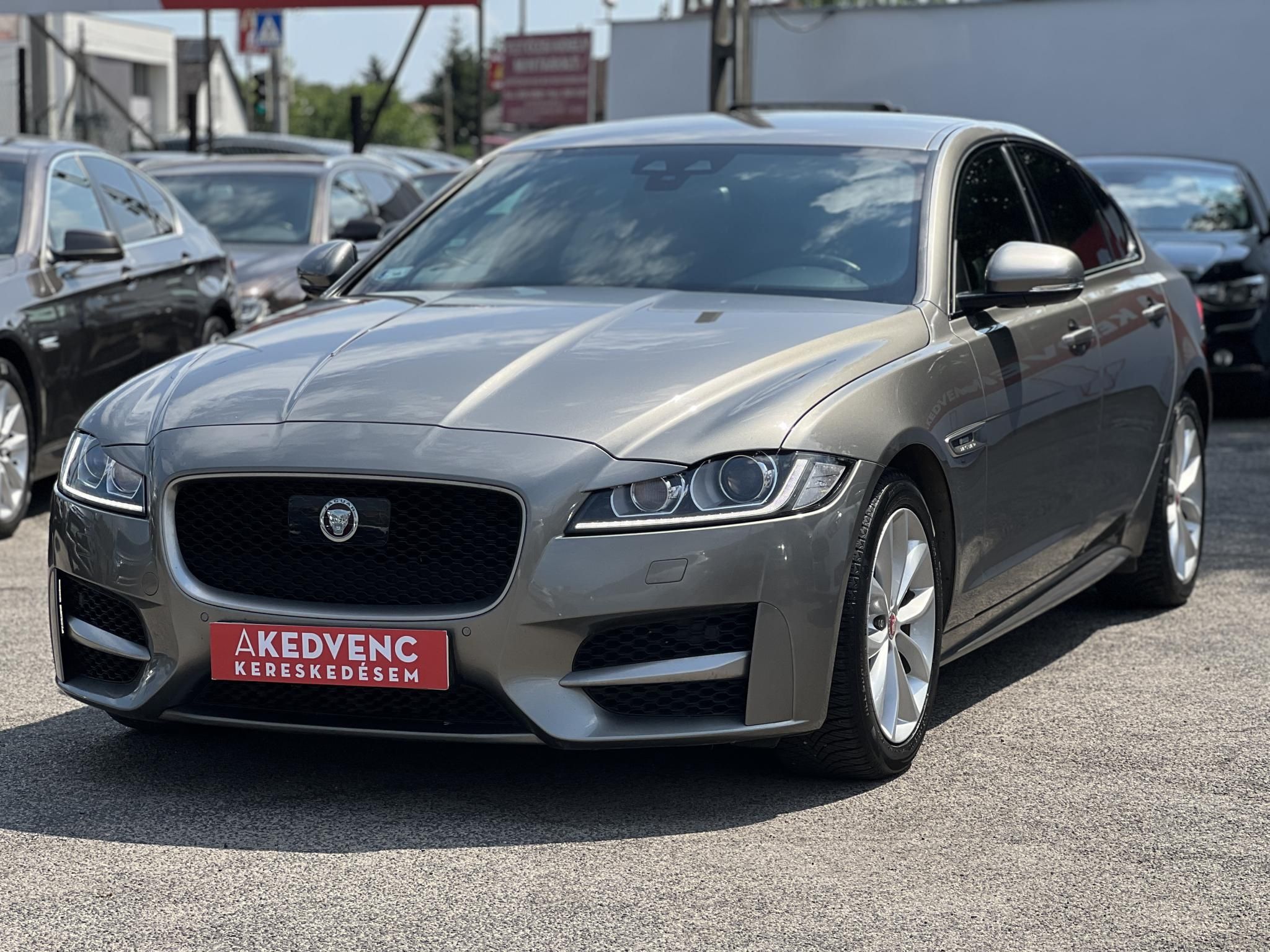 JAGUAR XF 2.0 i4D Portfolio
