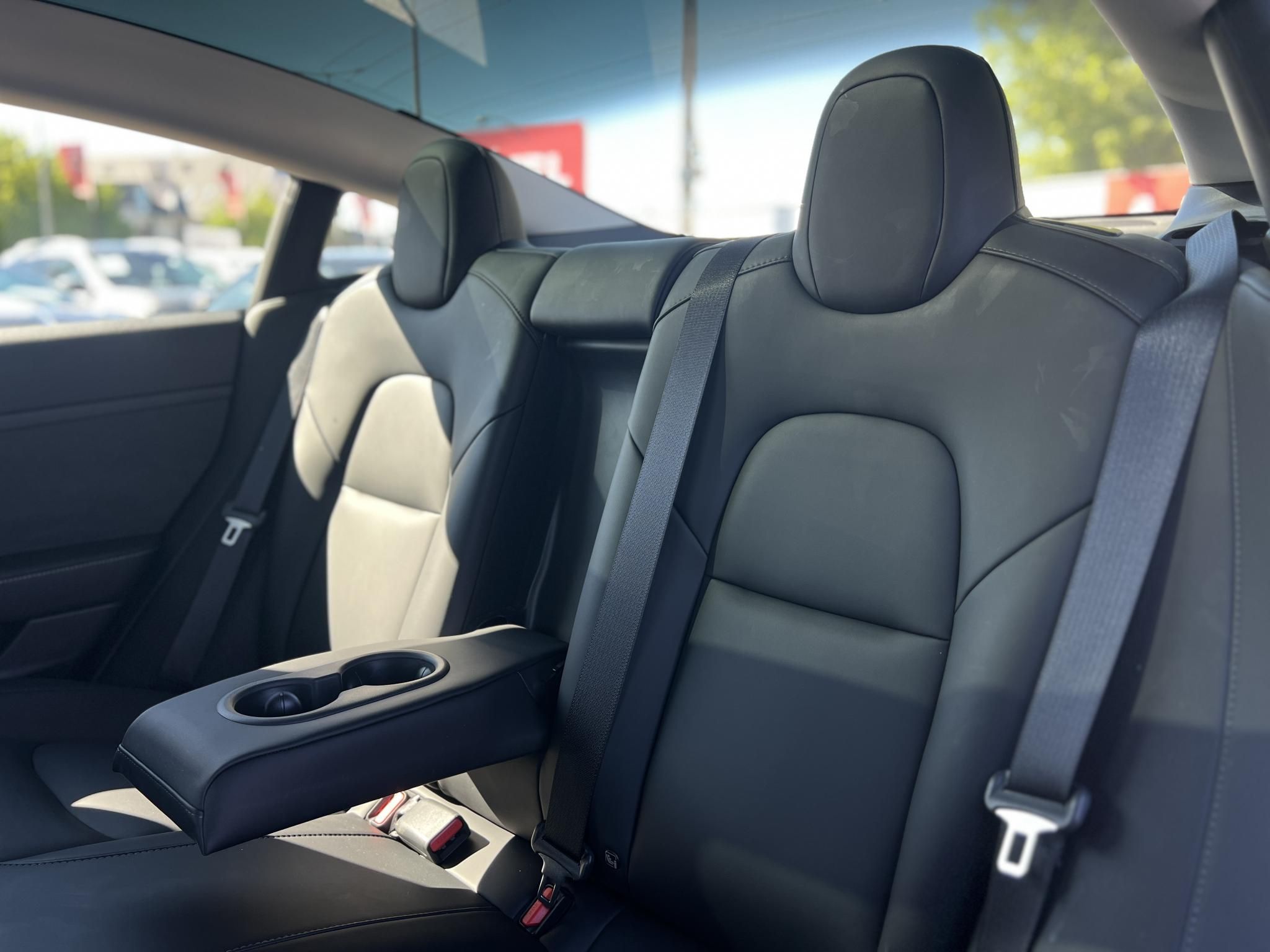 TESLA MODEL 3 Long Range AWD (Automata) 79e km. mátrix LED. hőszivattyú. AMD Ryzen. garanciális!