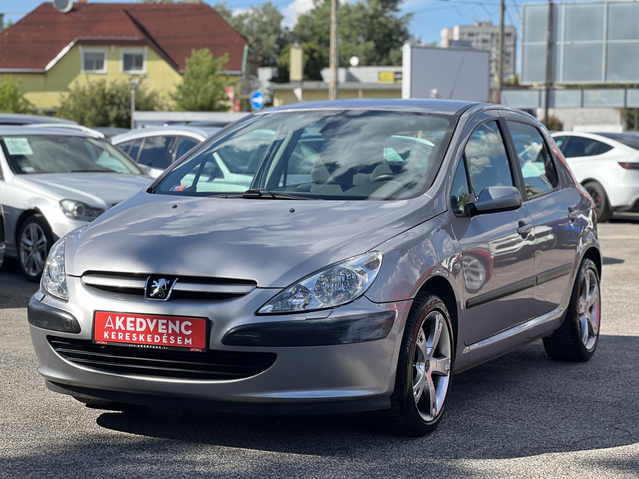 PEUGEOT 307 1.6 Presence digitklíma. tempomat. ülésfűtés. 2 gyári kulcs!