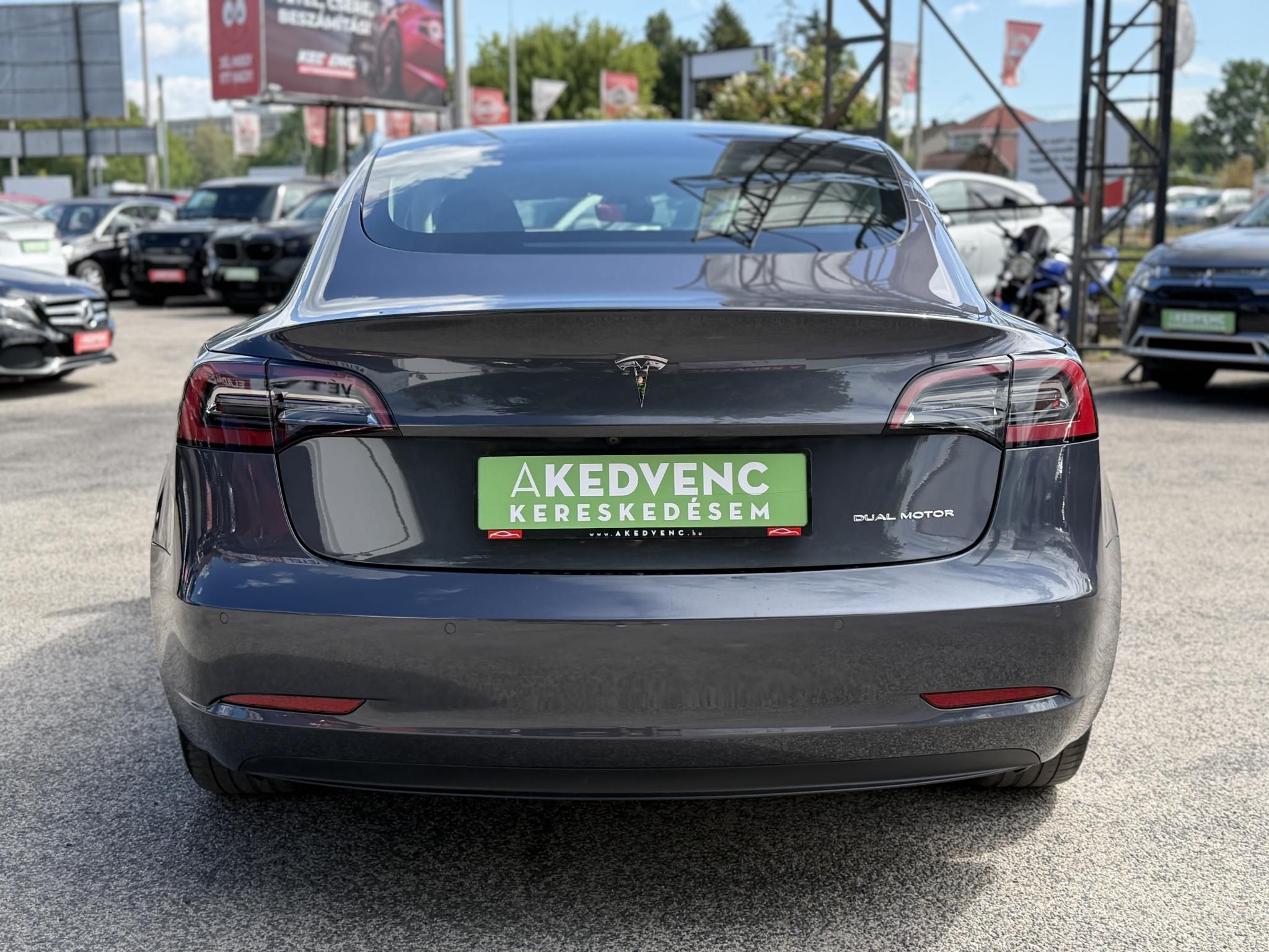TESLA MODEL 3 Long Range AWD (Automata) 60e km. AMD Ryzen. mátrix LED. hőszivattyú. garanciális!