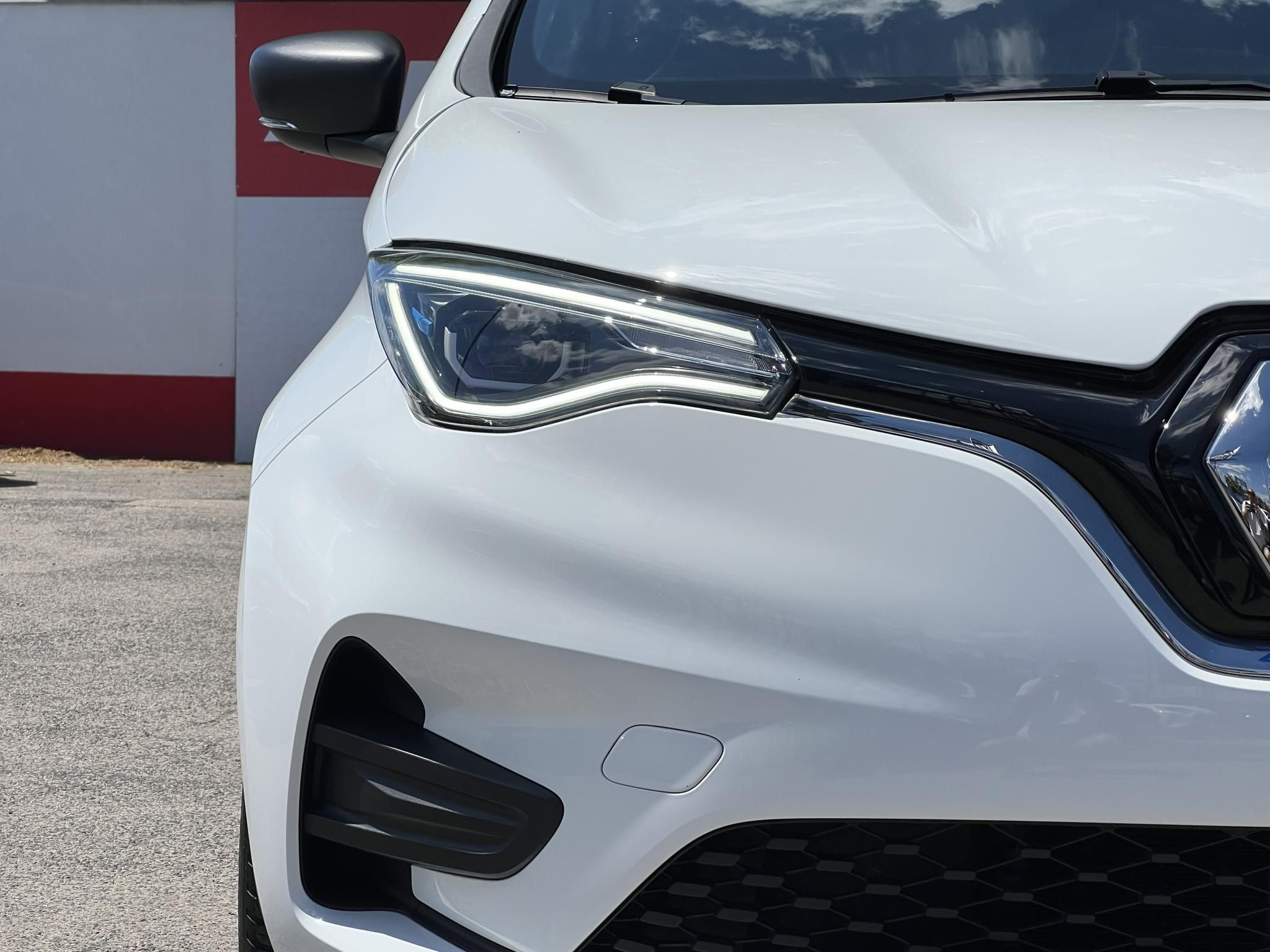RENAULT ZOE E-Tech Electric 110 52 kWh Life 63e km. 300km hatótáv. CARPLAY!