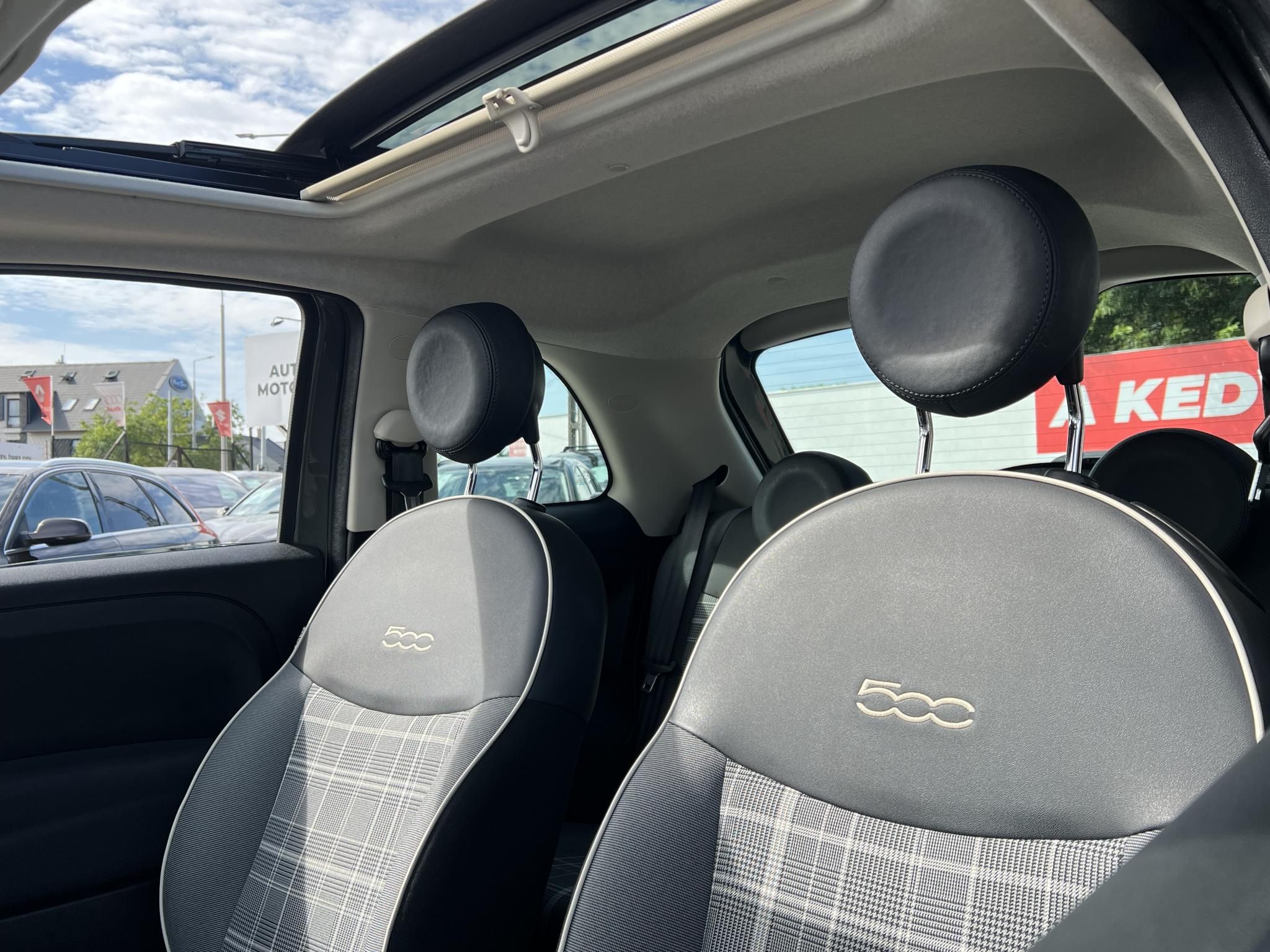 FIAT 500 500C 1.2 8V Lounge Dualogic Magyarországi. Gyári fényezés. Végig vezetett szervizkönyv! 51e km!