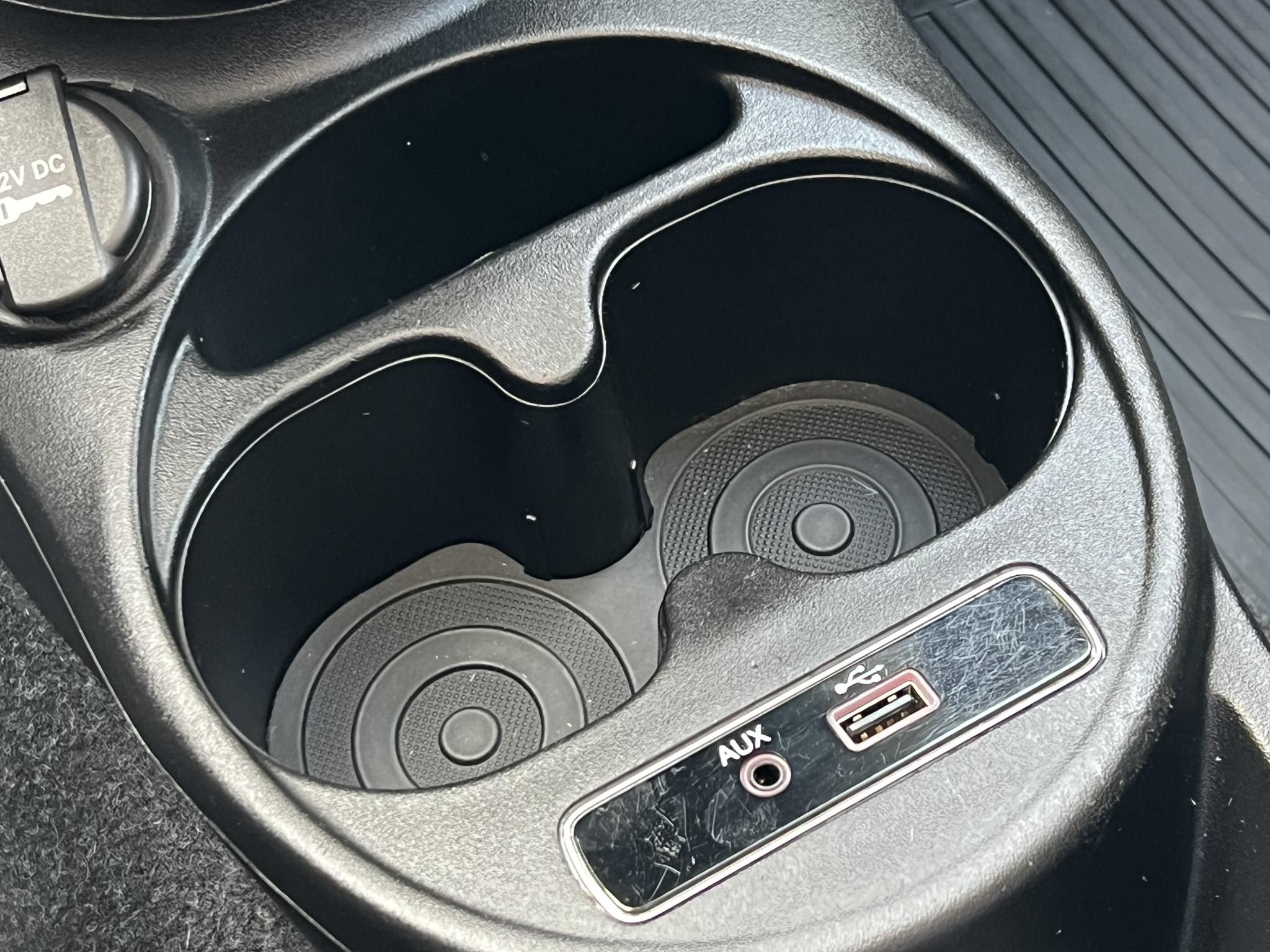 FIAT 500 500C 1.2 8V Lounge Dualogic Magyarországi. Gyári fényezés. Végig vezetett szervizkönyv! 51e km!