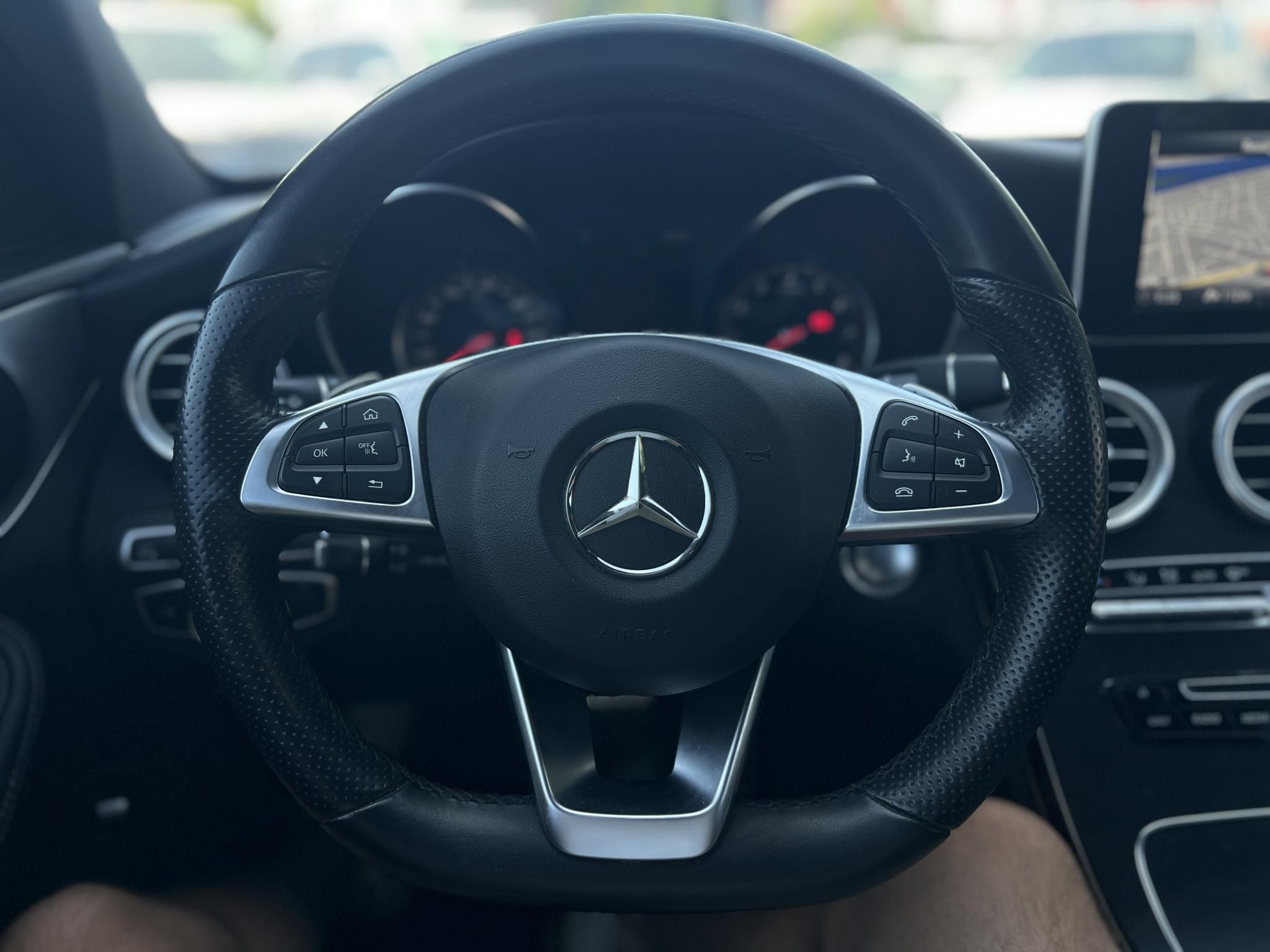 MERCEDES-BENZ C 350 e PLUG-IN HYBRID 7G-TRONIC AMG 93e km. panoráma tető. dokumentált előélet!
