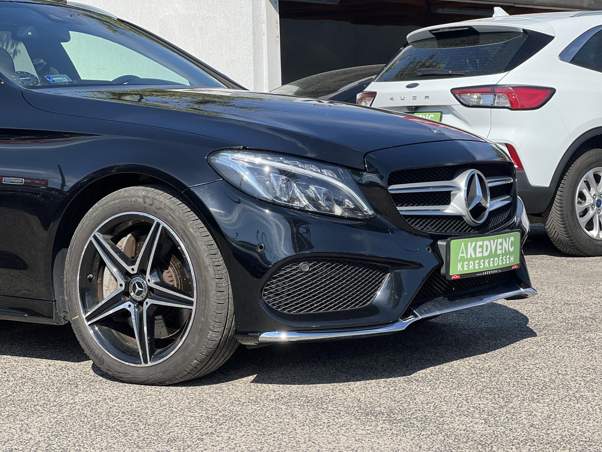 MERCEDES-BENZ C 350 e PLUG-IN HYBRID 7G-TRONIC AMG 93e km. panoráma tető. dokumentált előélet!