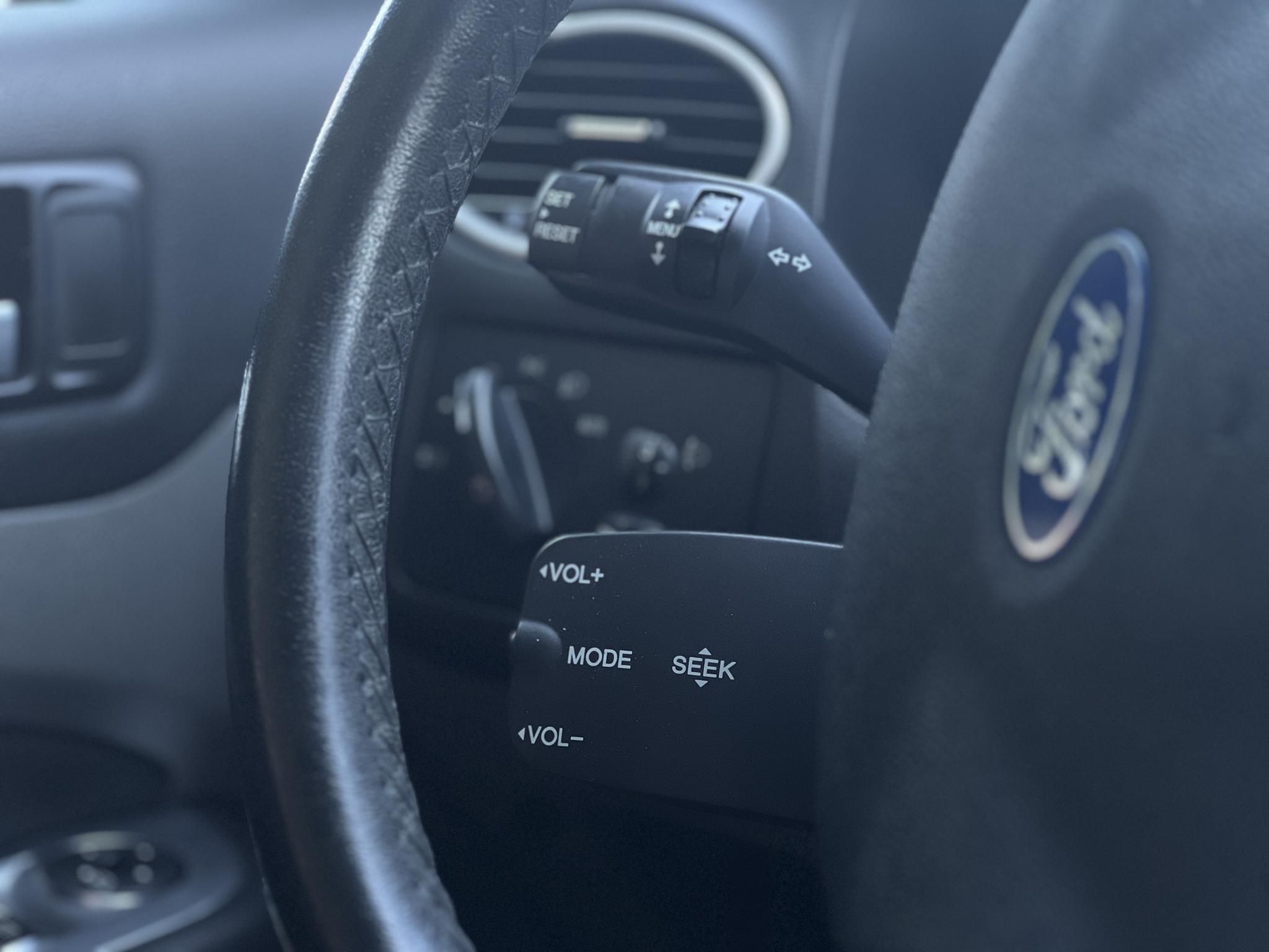 FORD FOCUS 1.6 Ti-VCT Trend Plus Magyarországi. Gyári fényezés. Végig vezetett szervizkönyv. Android!