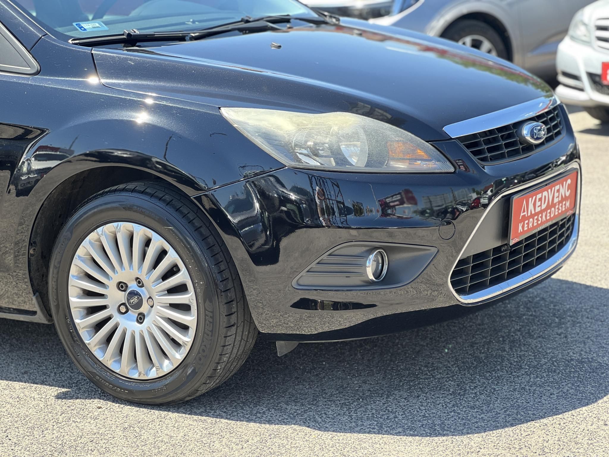 FORD FOCUS 1.6 Ti-VCT Trend Plus Magyarországi. Gyári fényezés. Végig vezetett szervizkönyv. Android!