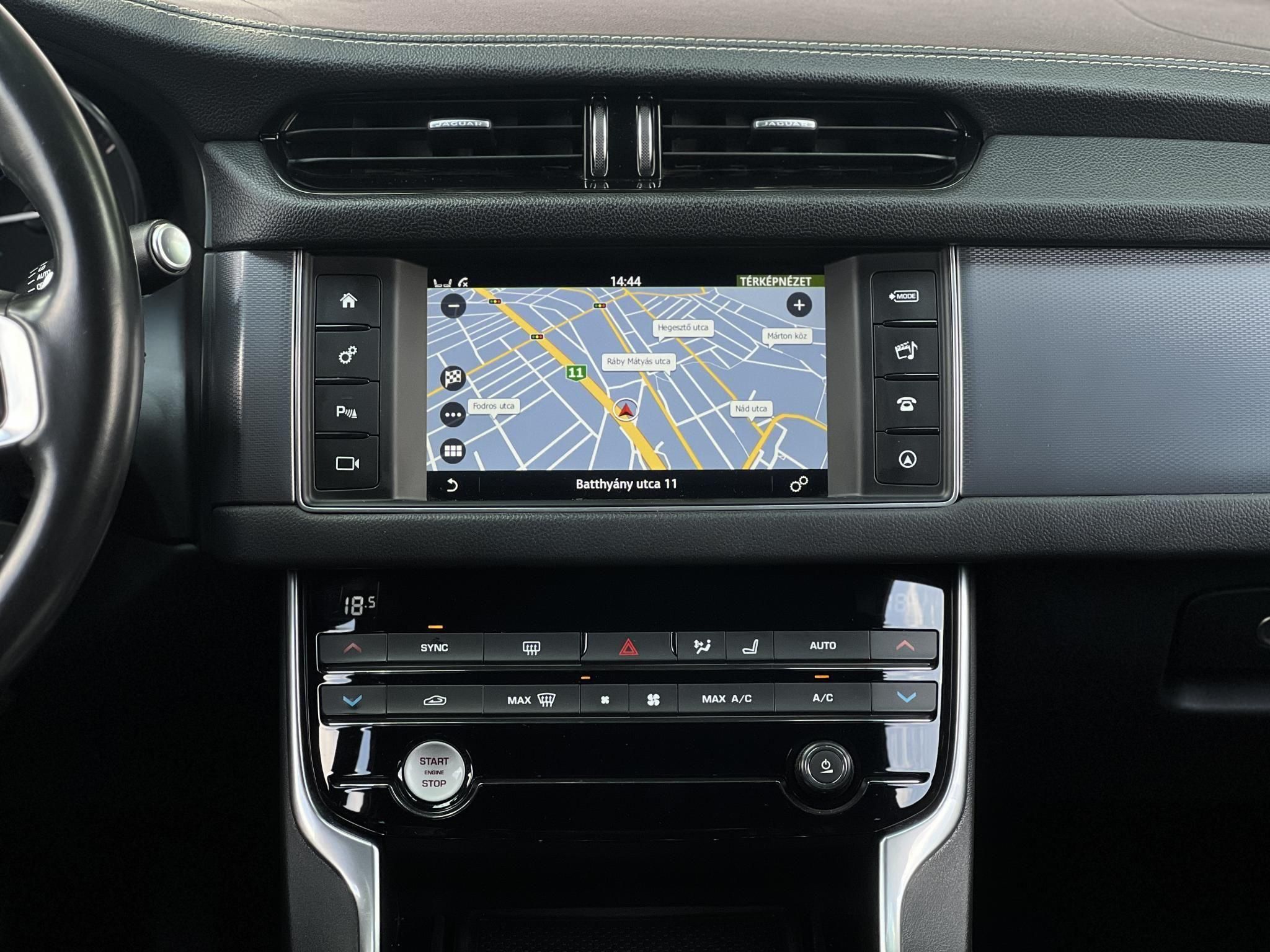 JAGUAR XF 2.0 i4D R-Sport Magyarországi. szervizelt!