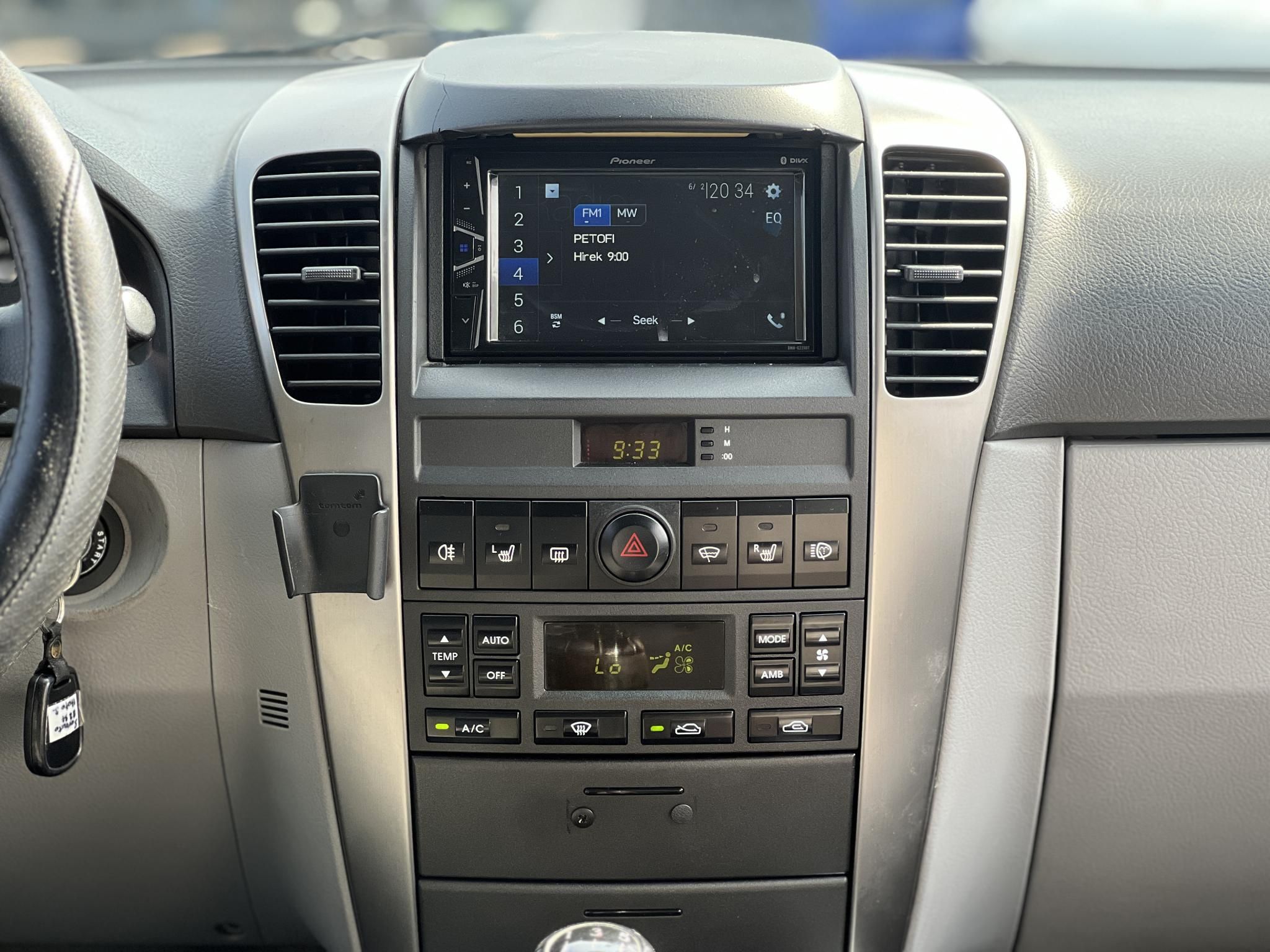 KIA SORENTO 2.5 CRDi EX Plus Vonóhorog Frissen szervizelt!