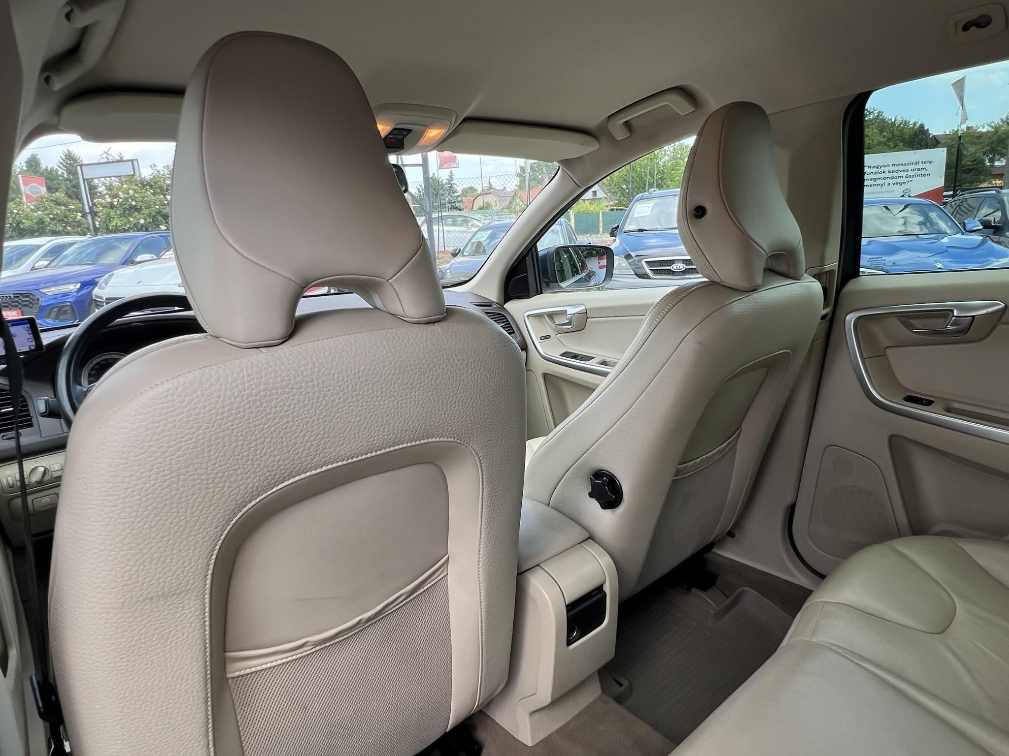 VOLVO XC60 2.4 D [D3] Kinetic Geartronic Klíma Tempomat világos bőr belső!LEGJOBB ÁRON!