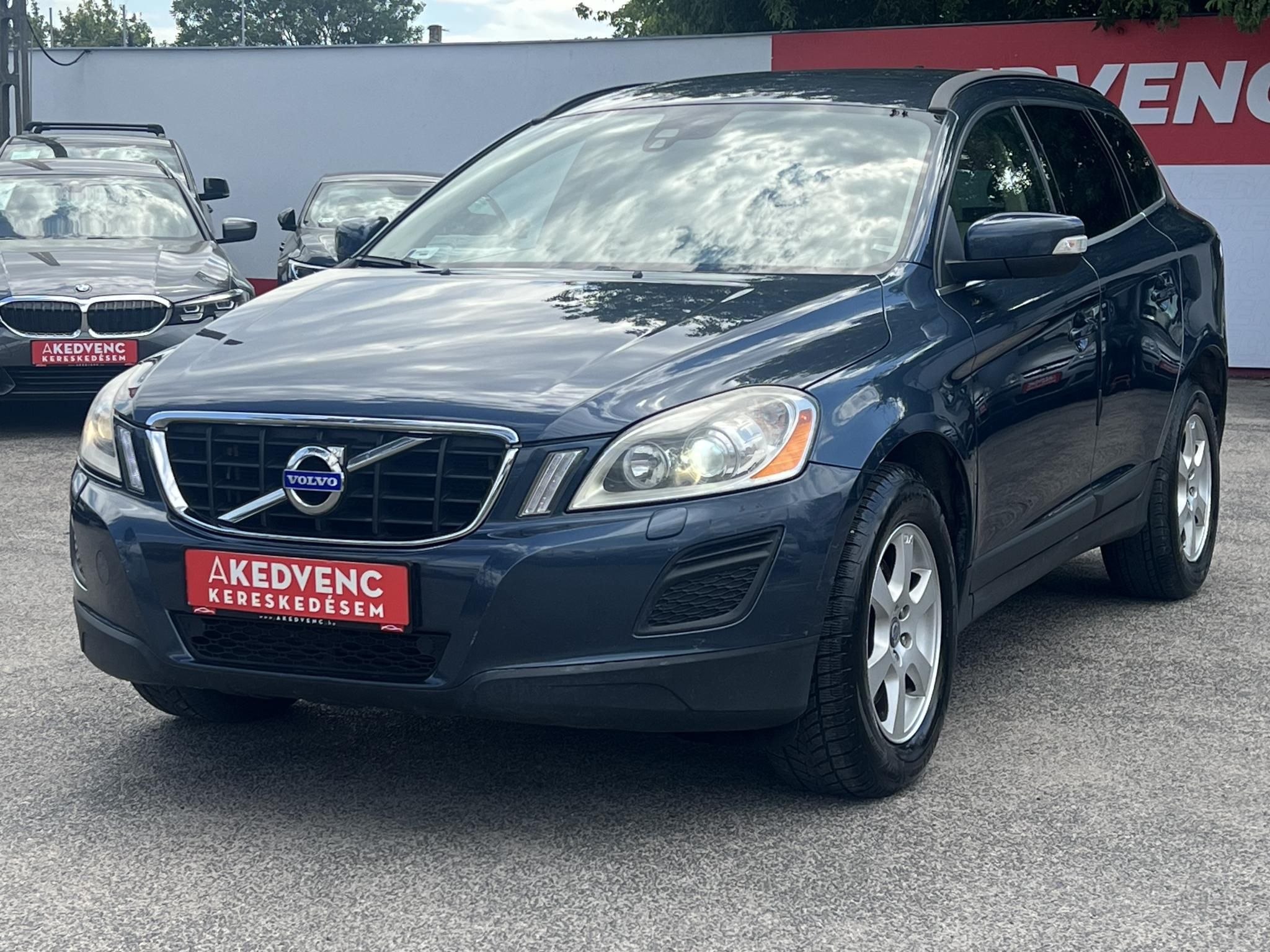 VOLVO XC60 2.4 D [D3] Kinetic Geartronic Klíma Tempomat világos bőr belső!LEGJOBB ÁRON!