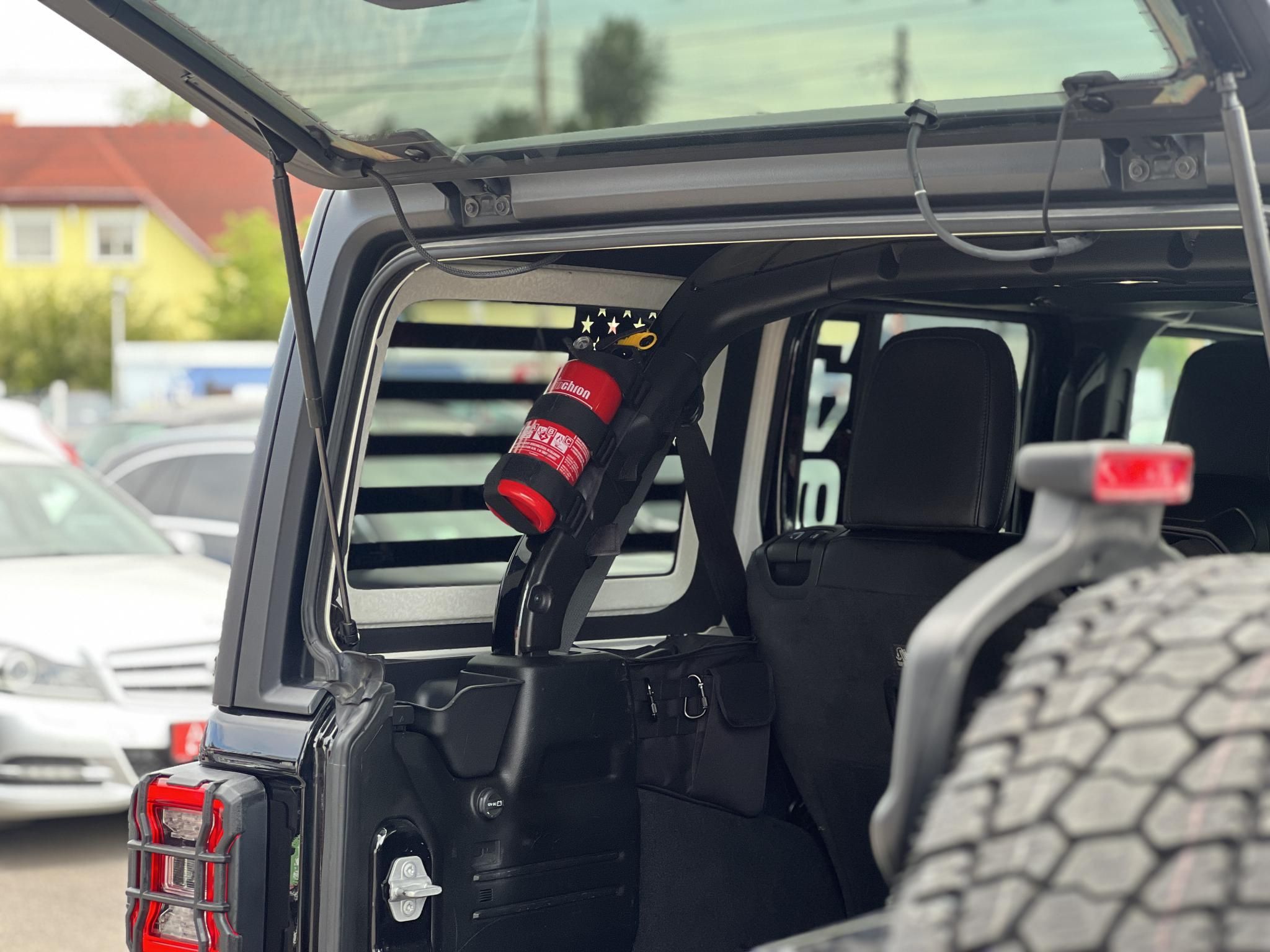 JEEP WRANGLER Unlimited 2.2 CRD Rubicon (Automata) M.o-i. 2.5T vonóhorog Magas felszereltség!