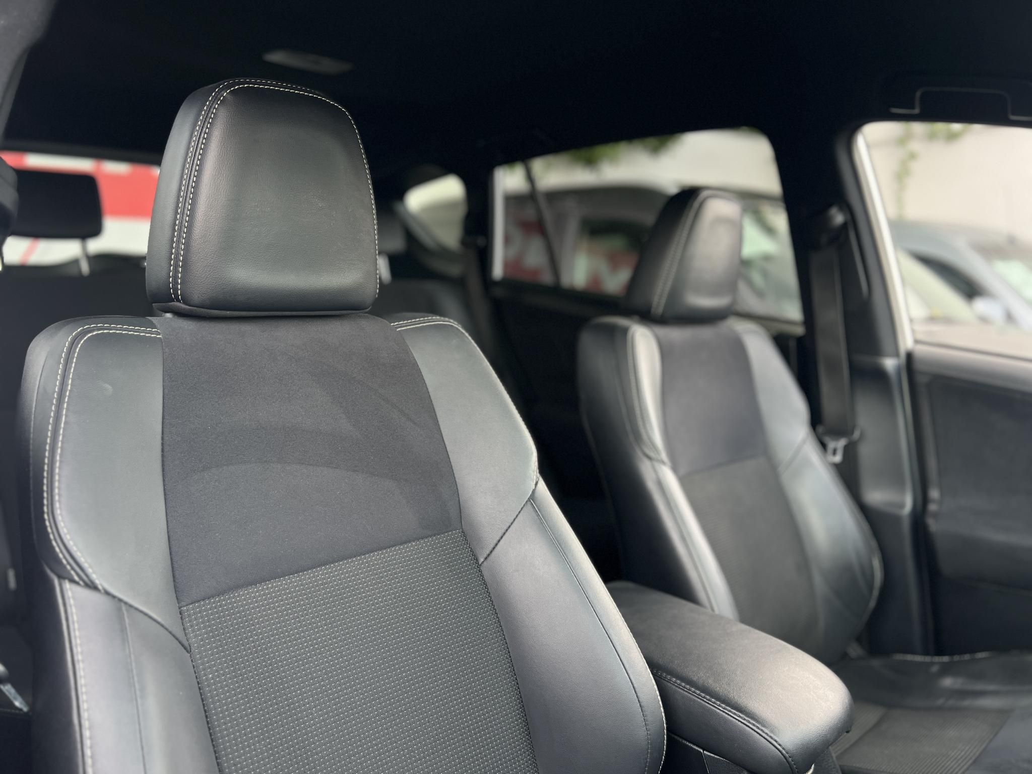 TOYOTA RAV 4 Rav4 2.5 Hybrid Executive e-CVT 4WD Végig márkaszervizelt!