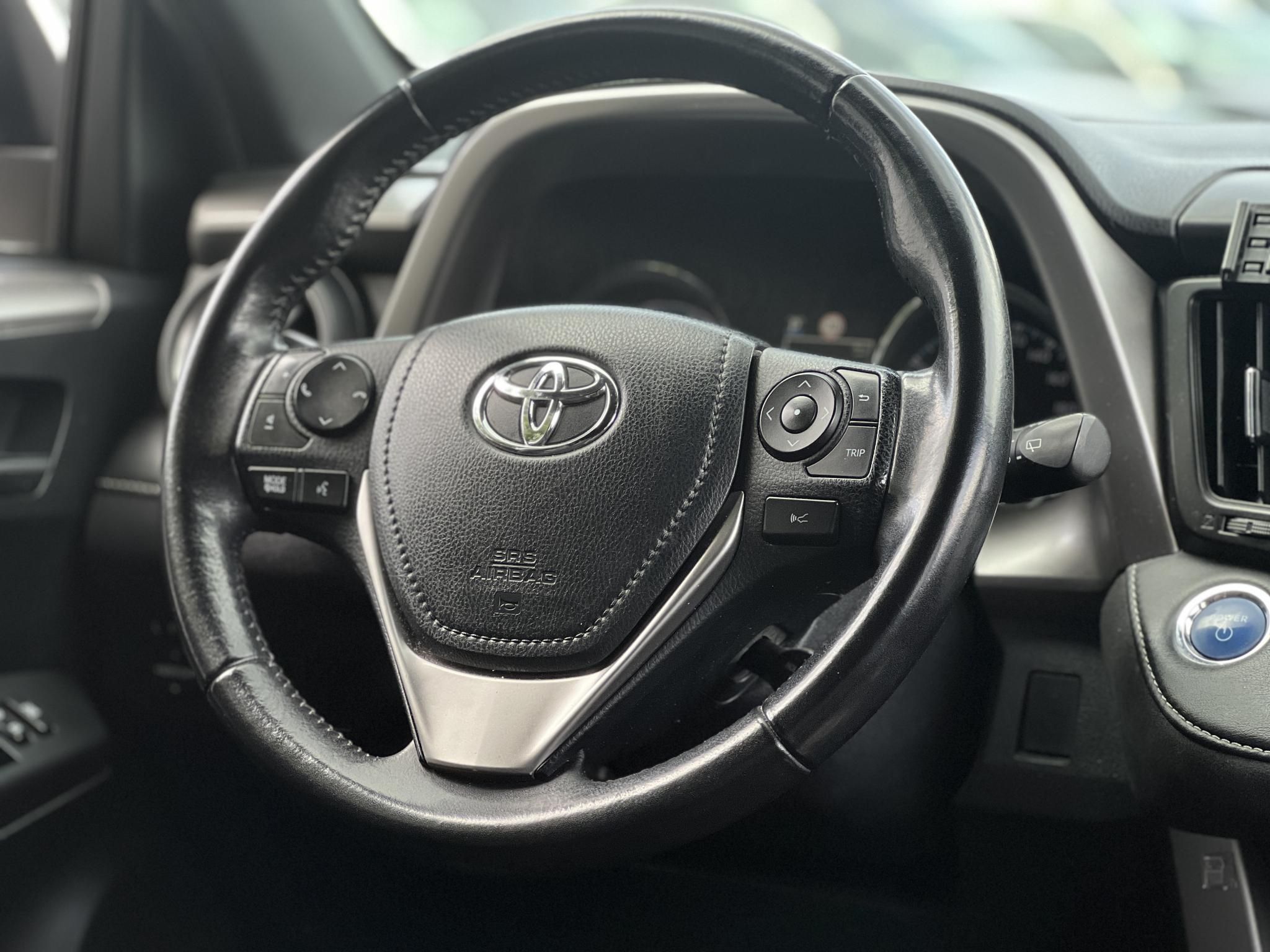 TOYOTA RAV 4 Rav4 2.5 Hybrid Executive e-CVT 4WD Végig márkaszervizelt!