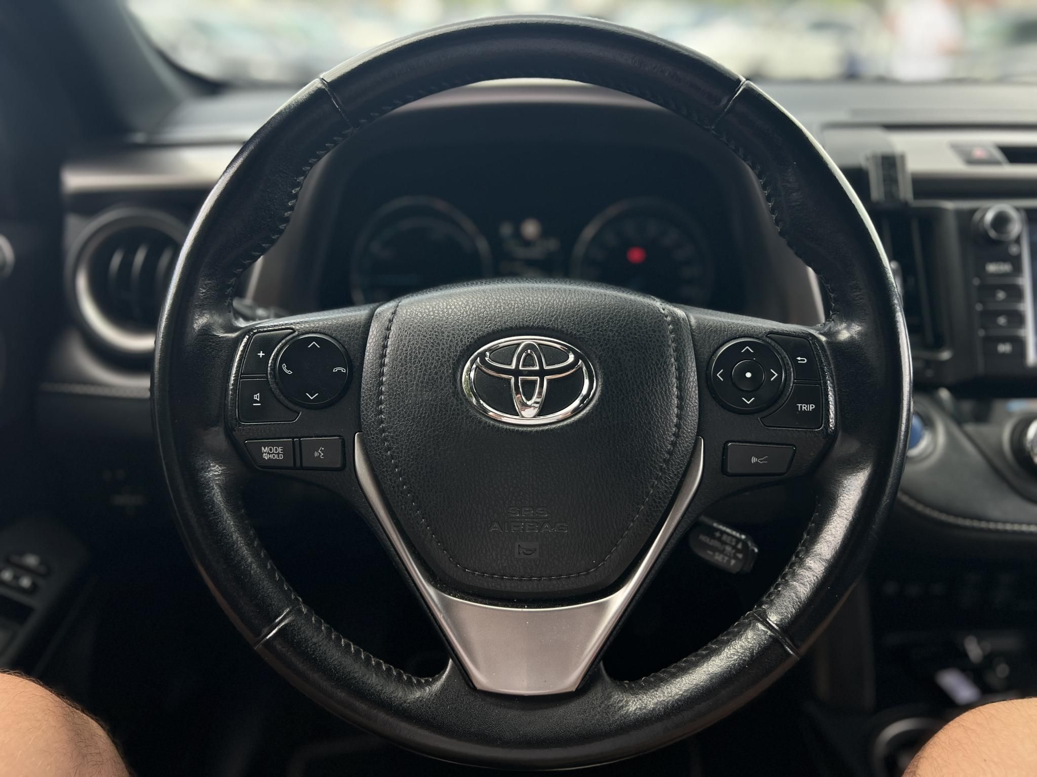 TOYOTA RAV 4 Rav4 2.5 Hybrid Executive e-CVT 4WD Végig márkaszervizelt!