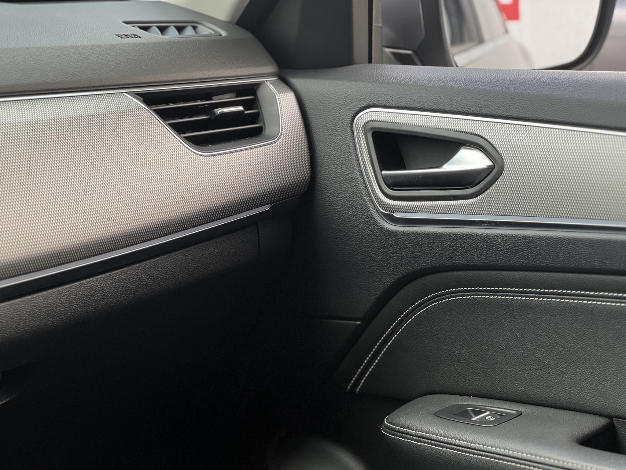 RENAULT ARKANA 1.6 E-Tech Hybrid Intens 80e km. LED fényszórók. CarPlay