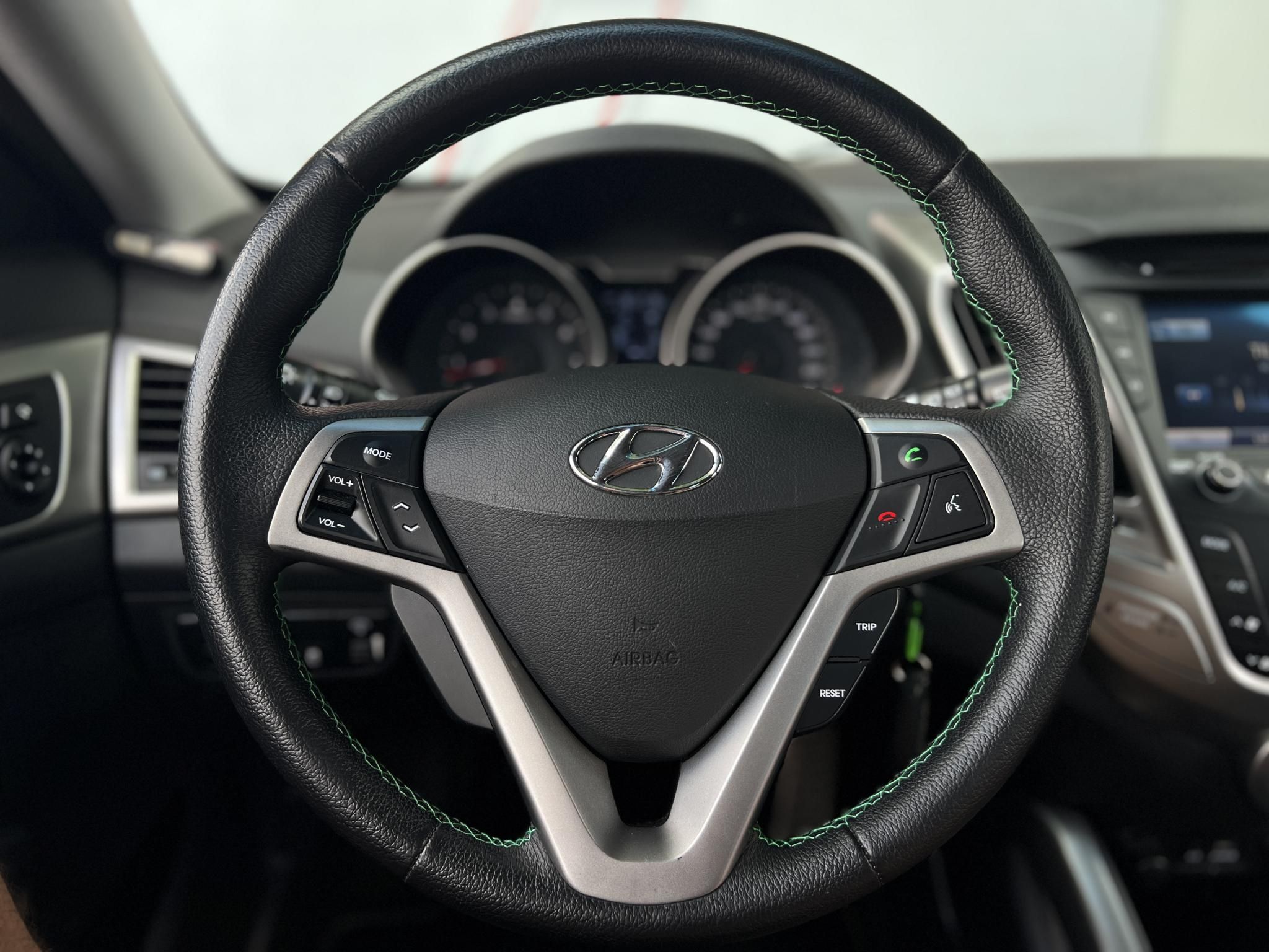 HYUNDAI VELOSTER 1.6 GDI Life klíma. tolatóradar. bluetooth. 2 gyári kulcs!