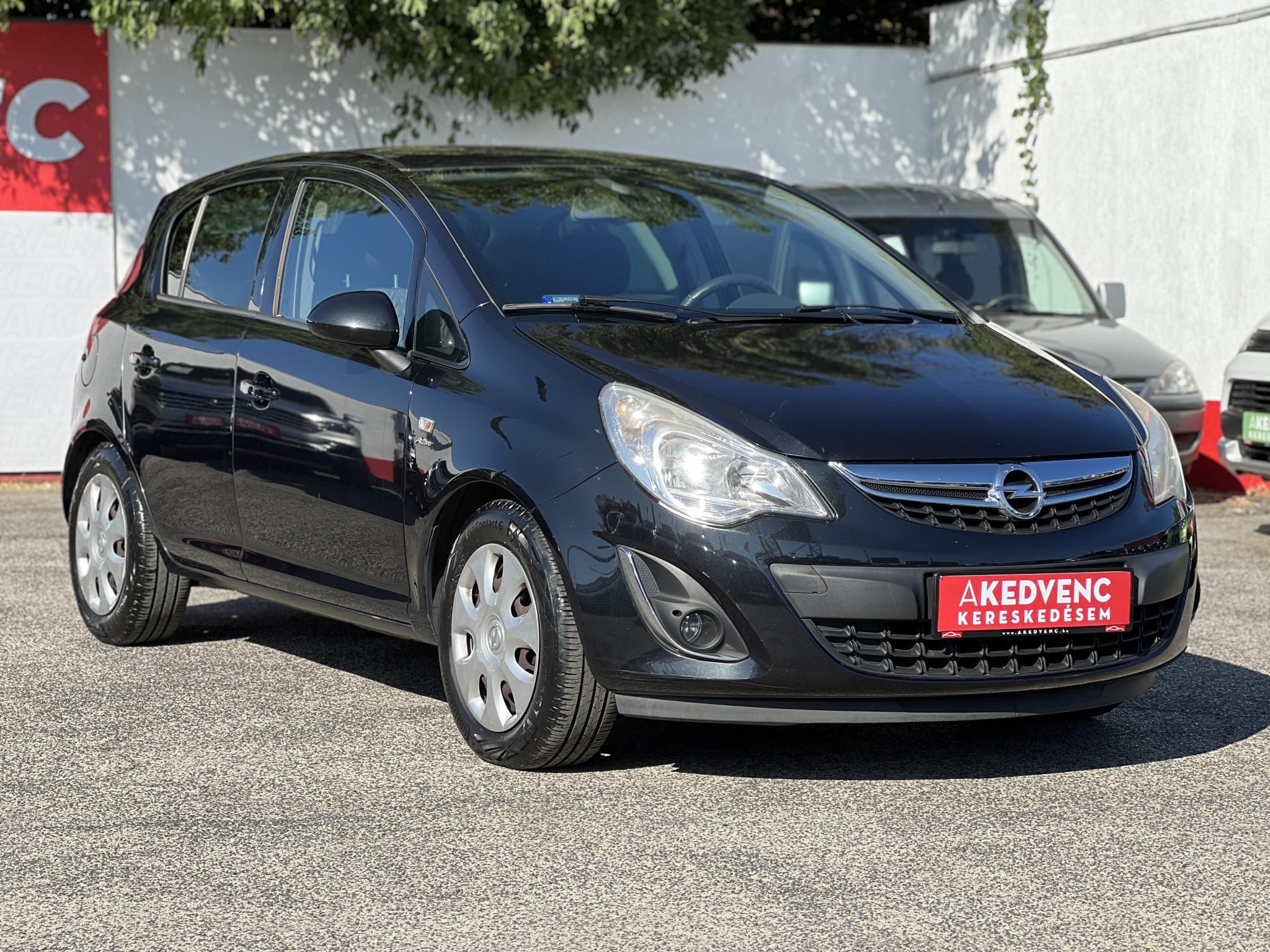 OPEL CORSA D 1.4 Selection Ülés- és Kormányfűtés. klíma