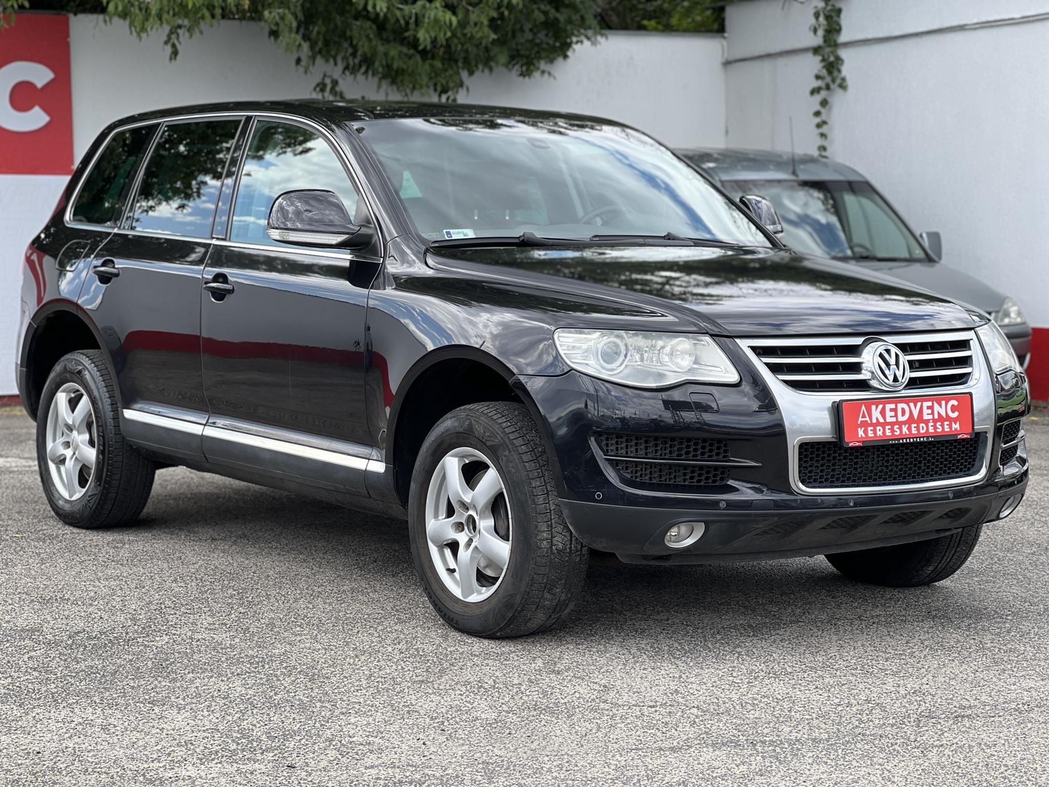 VOLKSWAGEN TOUAREG 3.0 V6 TDI Tiptronic ic Exkluzív bőrbelső Nem légrugós Gyári 3.5T horog Friss vizsga!