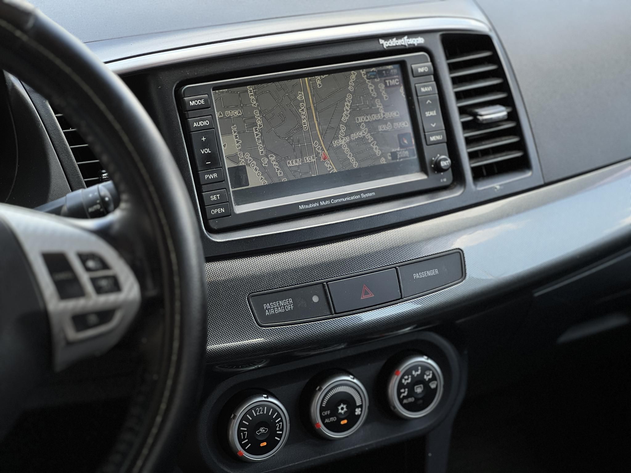 MITSUBISHI LANCER 2.0 DI-D Intense Rockford Fosgate hifi. ülésfűtés. bőrbelső. keyless. 18-as alufelnik!