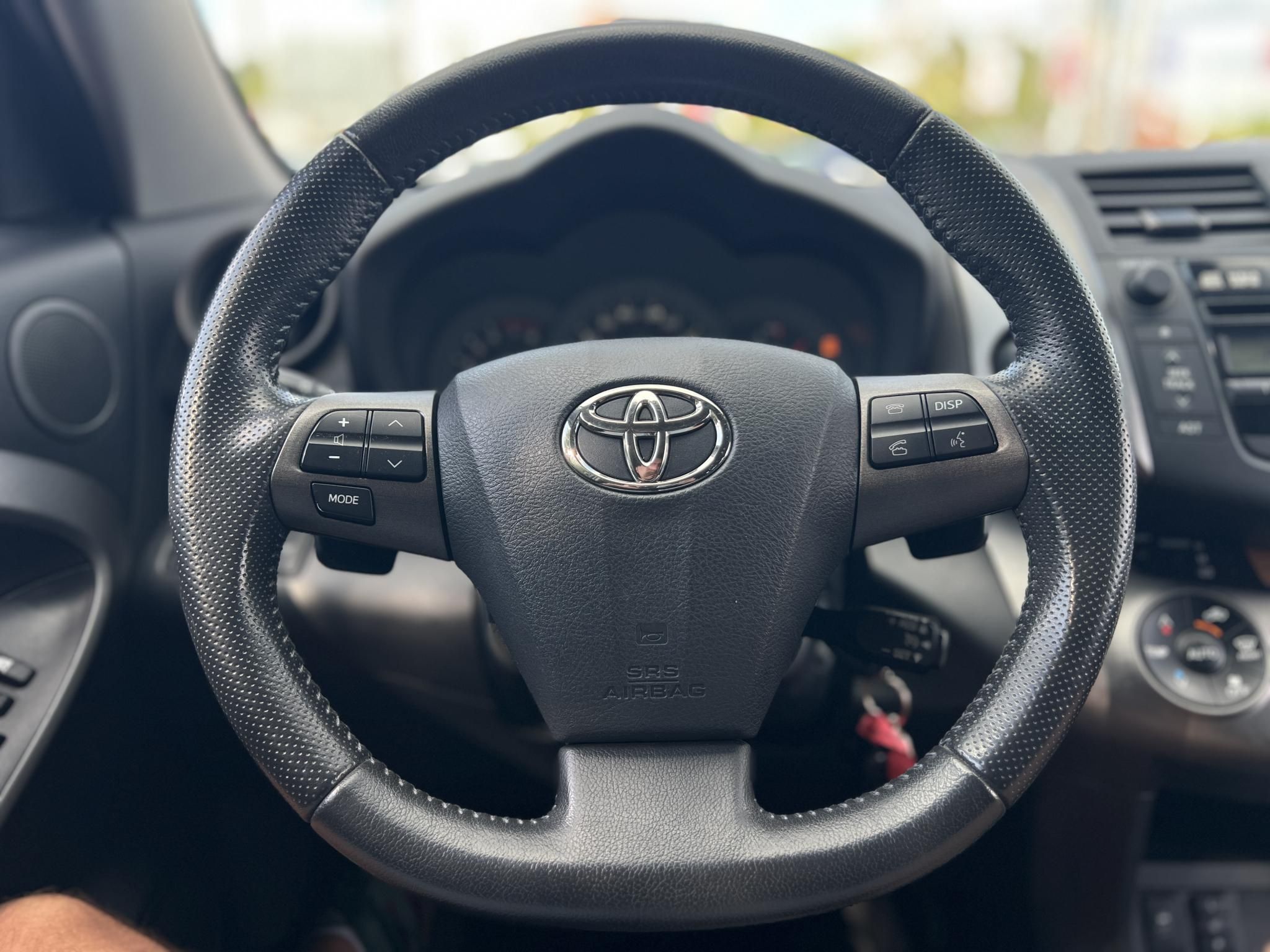 TOYOTA RAV 4 Rav4 2.0 Executive CVT 103e km! 4x4. bőrbelső. külső pótkeréktartó! :)