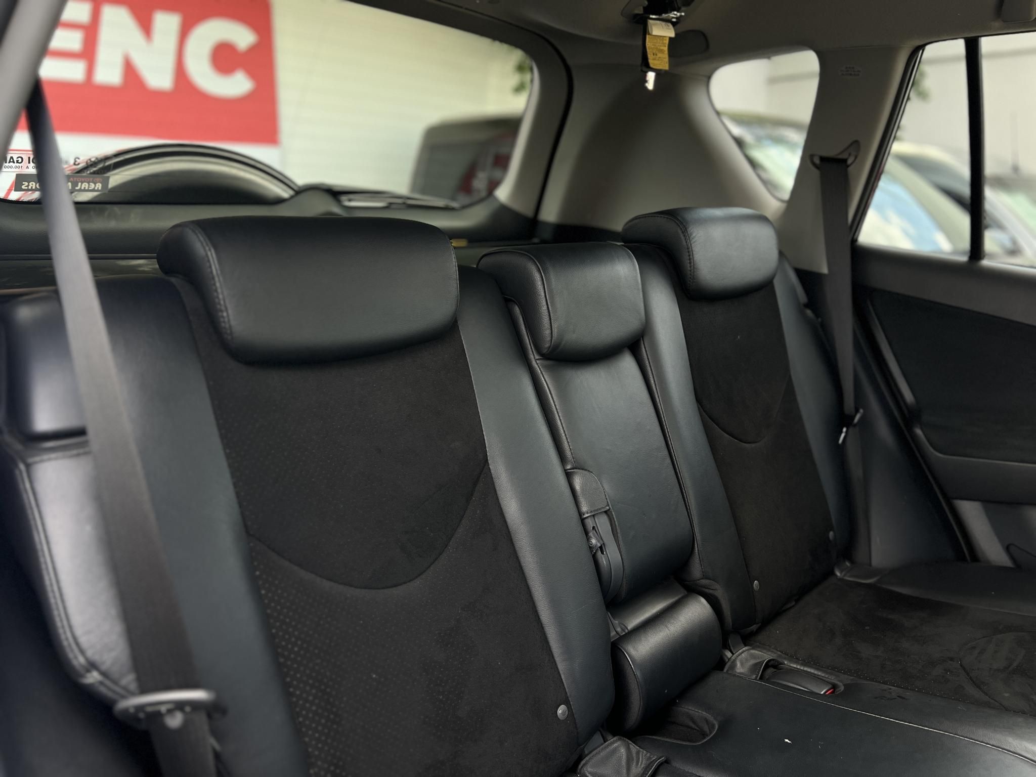 TOYOTA RAV 4 Rav4 2.0 Executive CVT 103e km! 4x4. bőrbelső. külső pótkeréktartó! :)