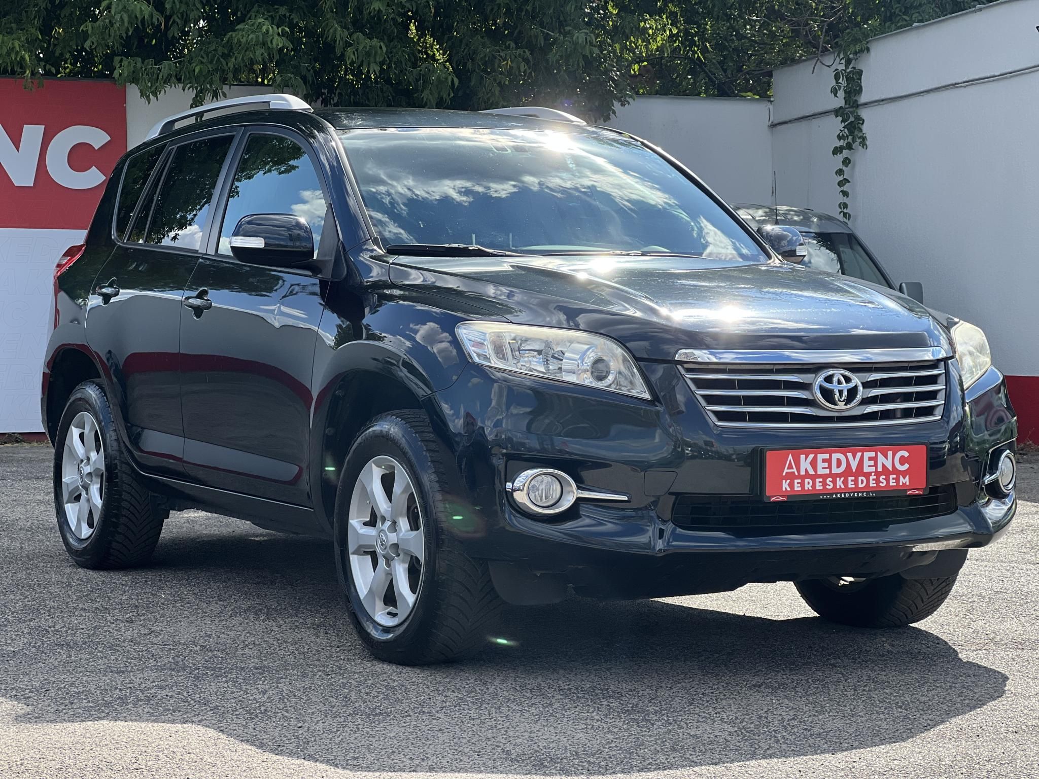 TOYOTA RAV 4 Rav4 2.0 Executive CVT 103e km! 4x4. bőrbelső. külső pótkeréktartó! :)