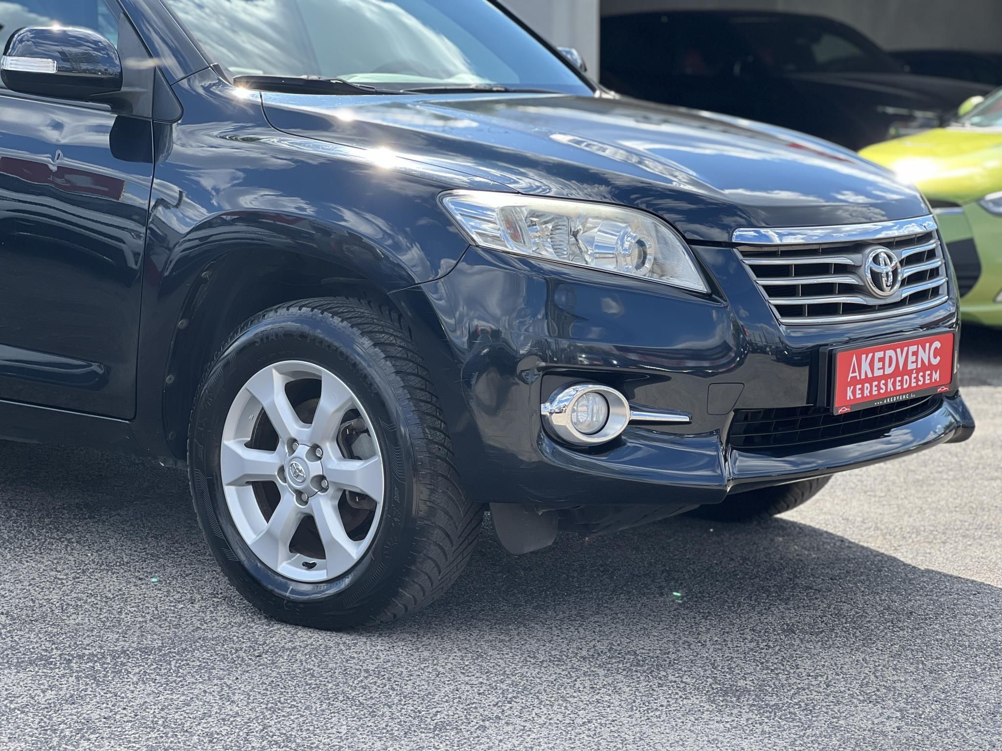 TOYOTA RAV 4 Rav4 2.0 Executive CVT 103e km! 4x4. bőrbelső. külső pótkeréktartó! :)