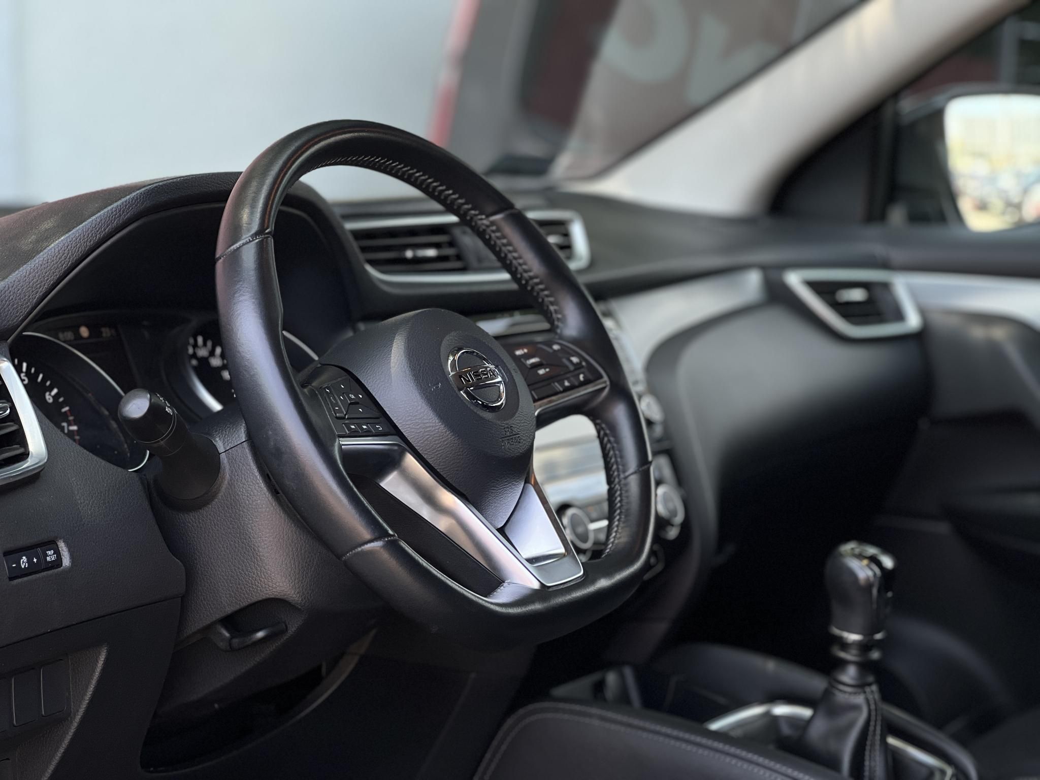 NISSAN QASHQAI 1.3 DIG-T N-Connecta