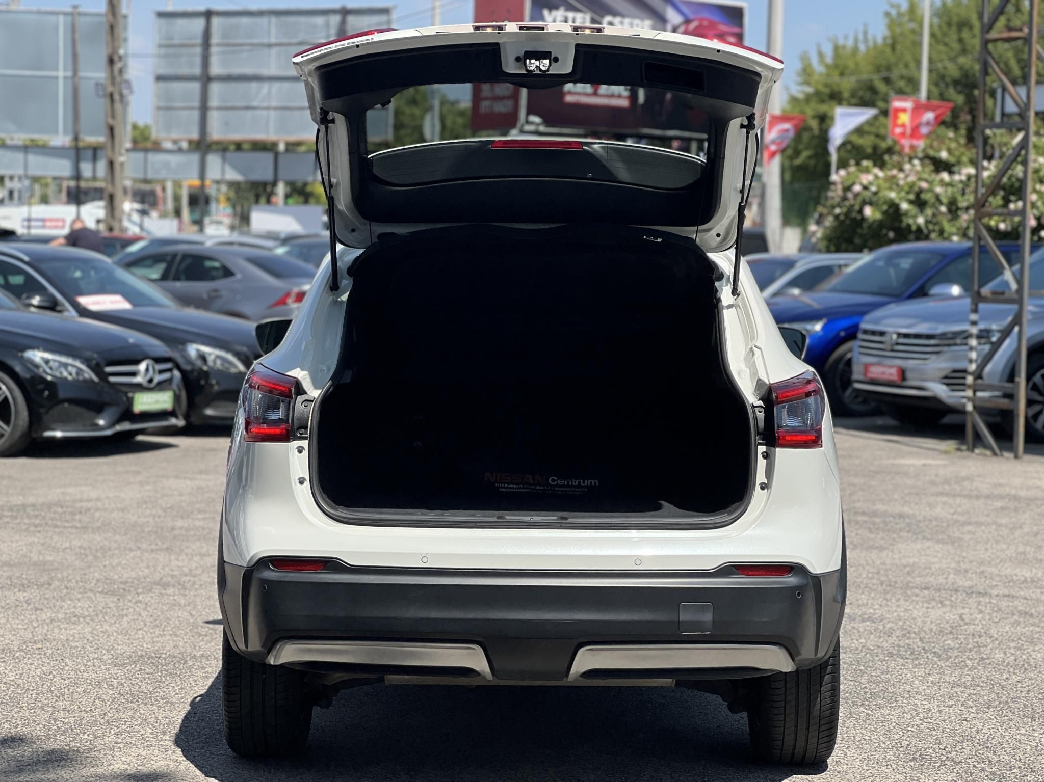 NISSAN QASHQAI 1.3 DIG-T N-Connecta