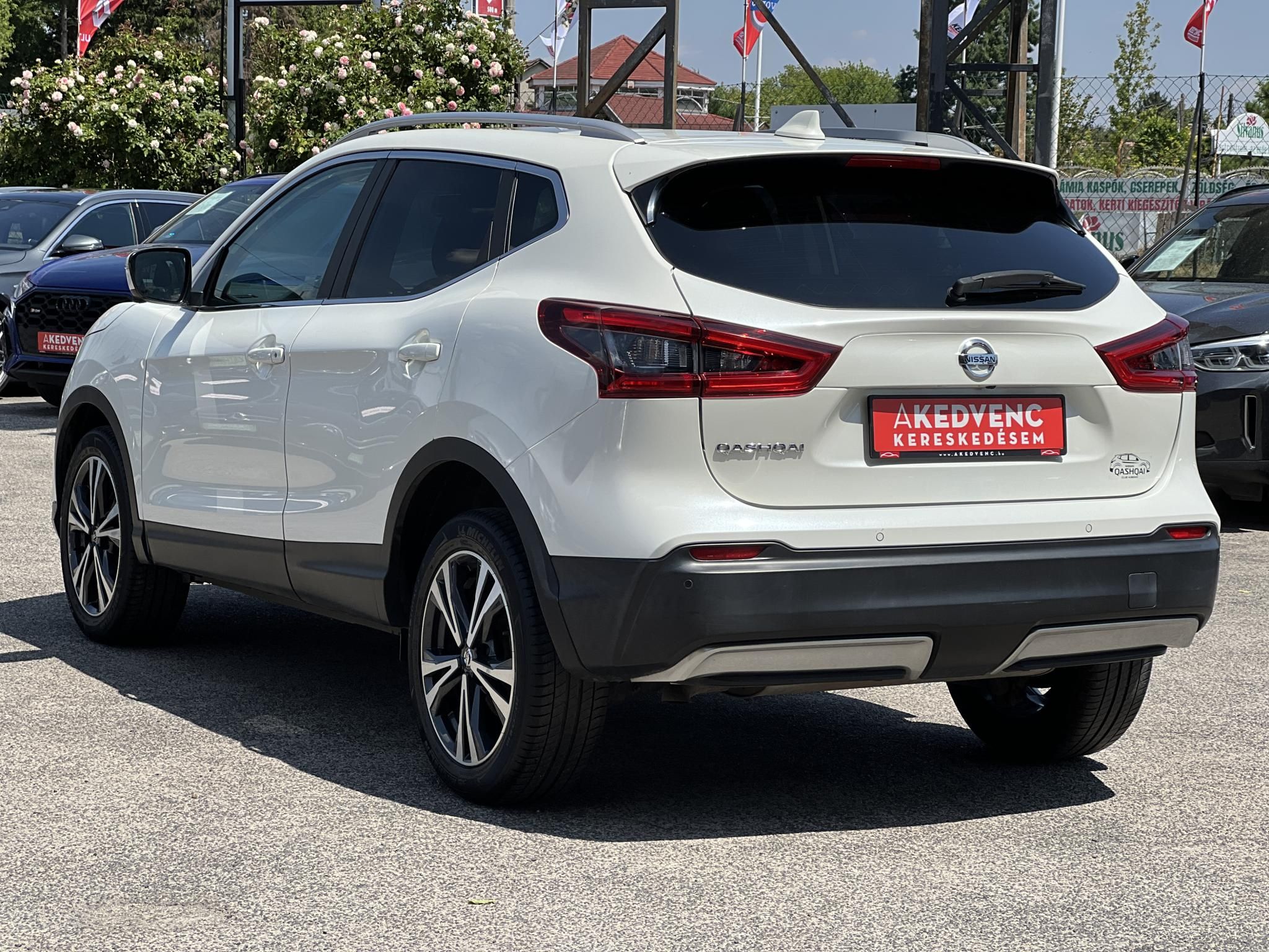 NISSAN QASHQAI 1.3 DIG-T N-Connecta