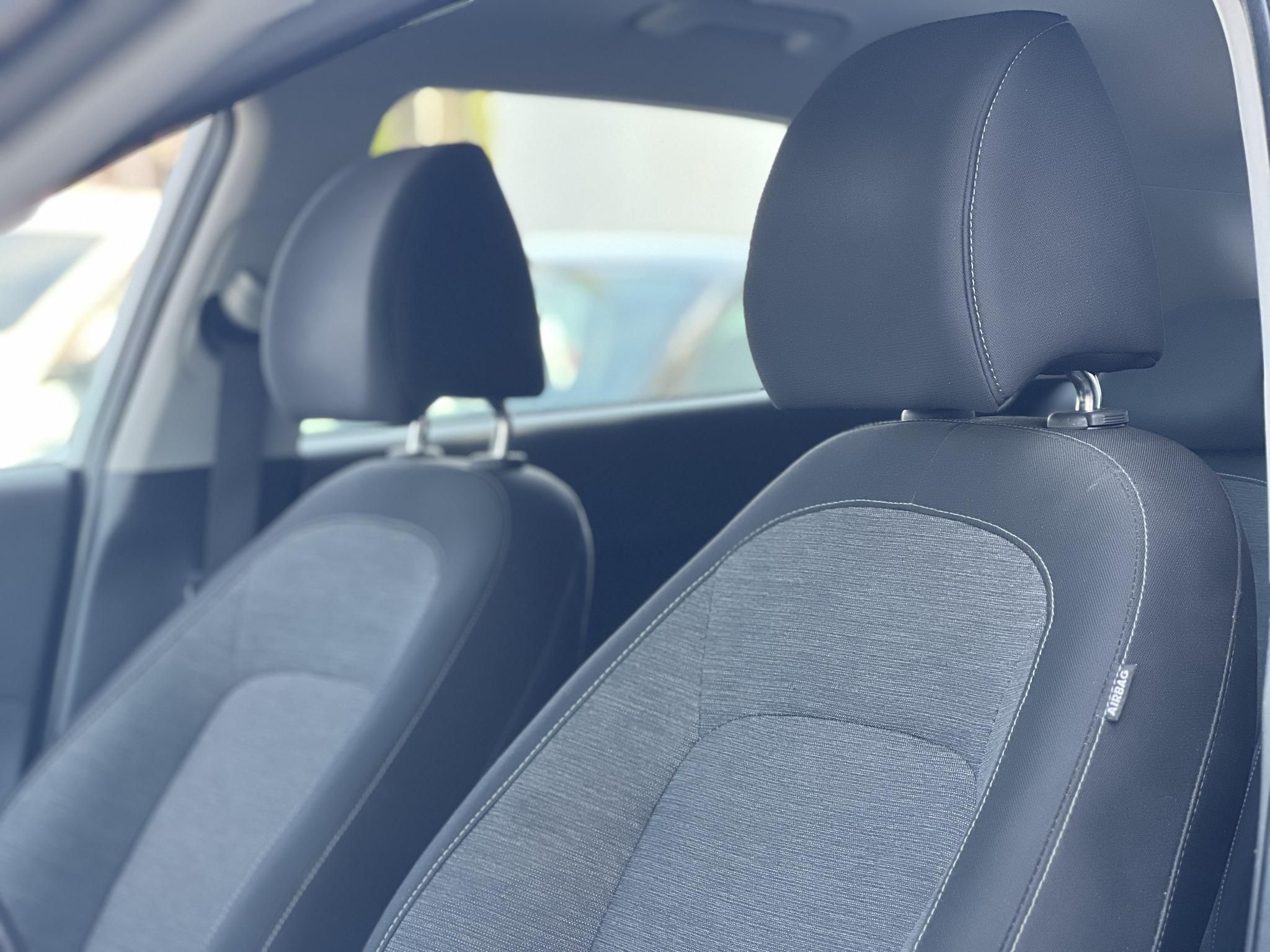 HYUNDAI KONA EV 64kWh Comfort