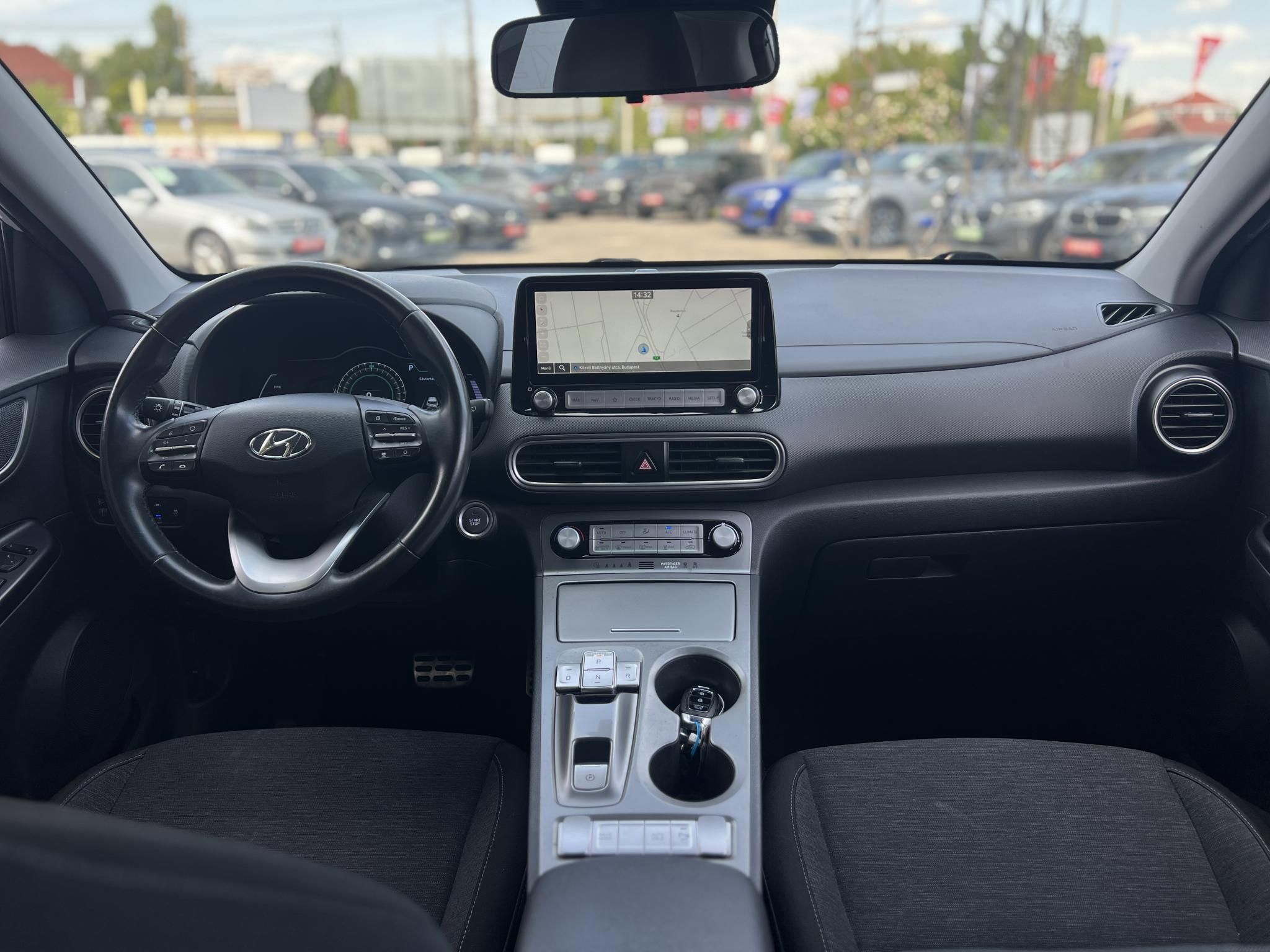 HYUNDAI KONA EV 64kWh Comfort