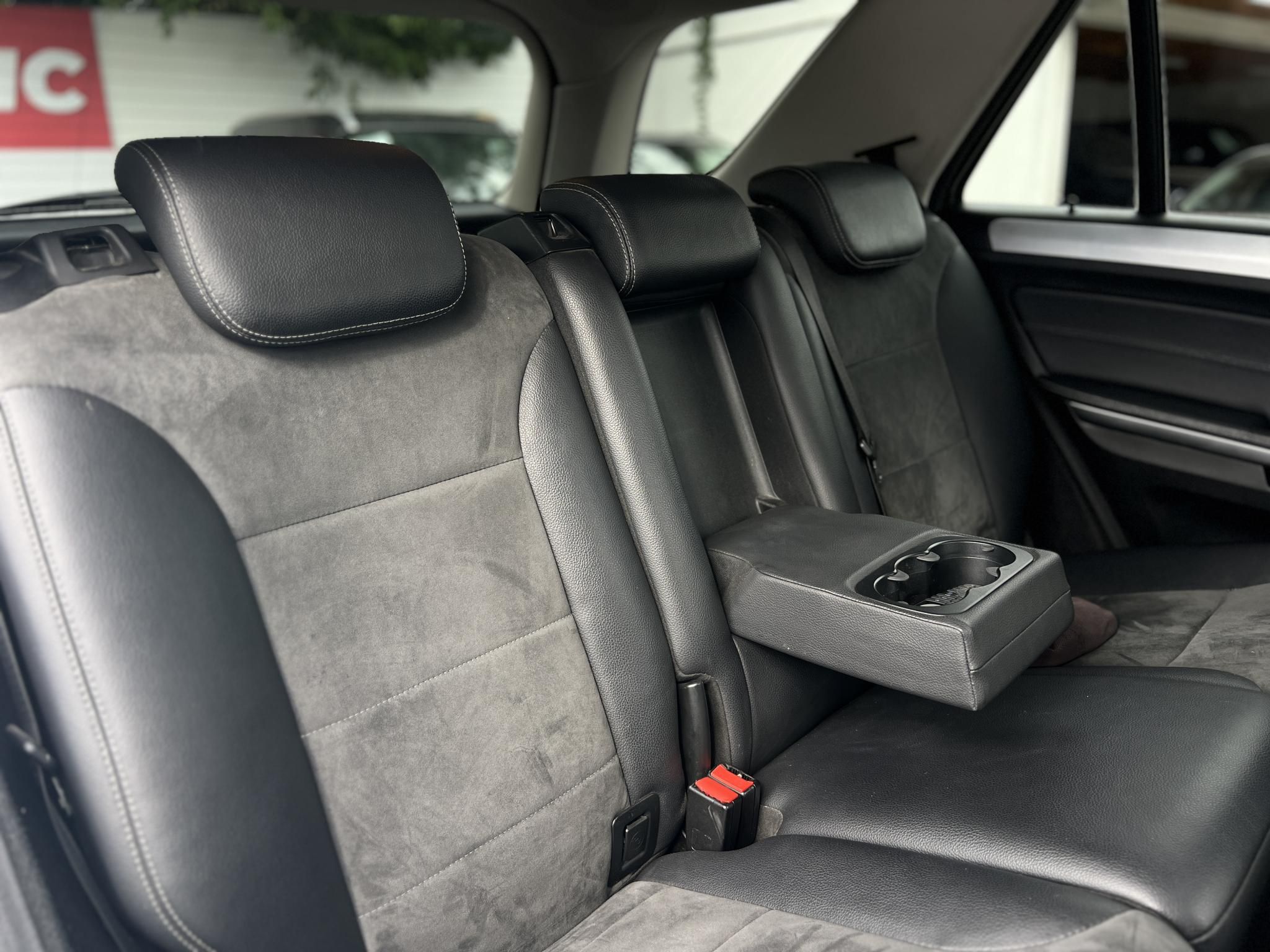 MERCEDES-BENZ ML 320 CDI (Automata) harman/kardon. légrugó. napfénytető. hátsó TV. alcantara belső!