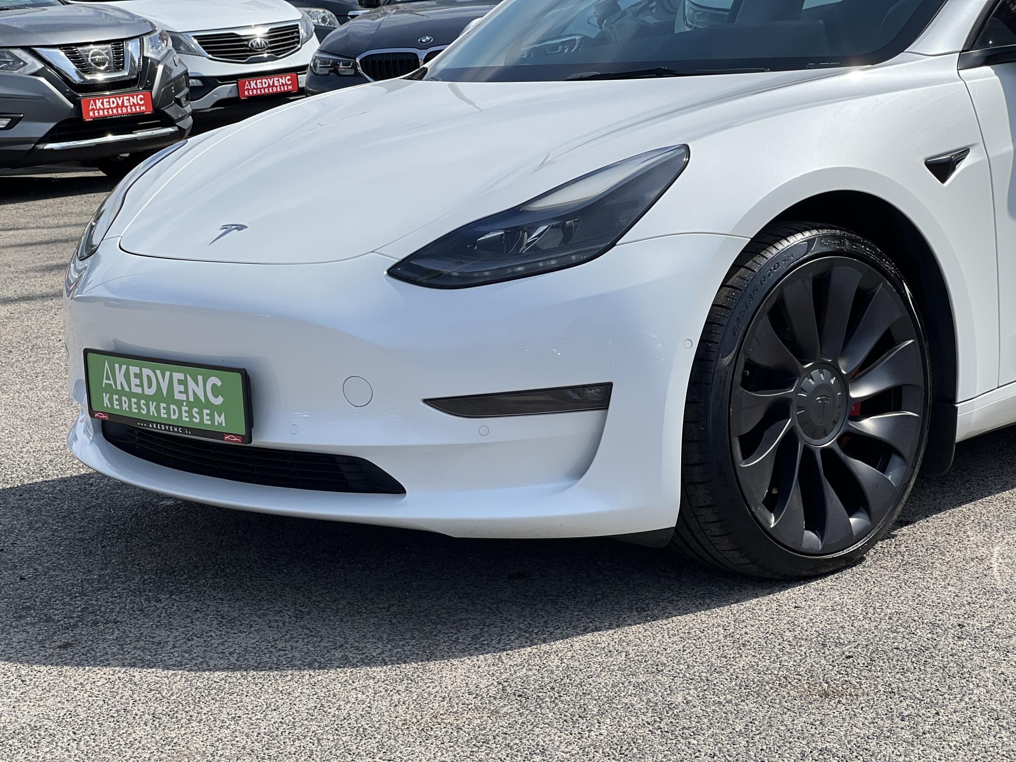 TESLA MODEL 3 Performance AWD (Automata) 76e km. AMD Ryzen. mátrix LED. hőszivattyú. garanciális. megkímélt állapot!