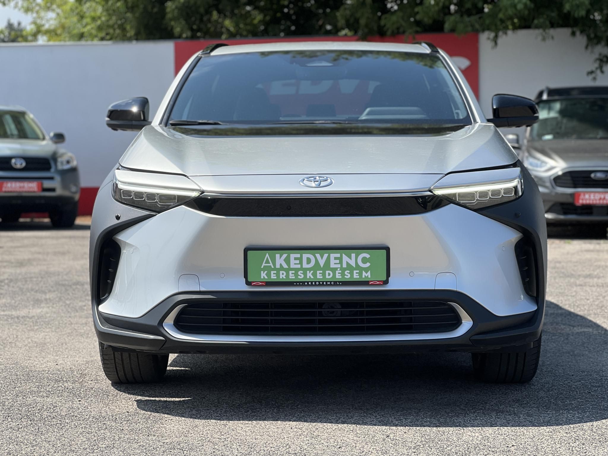 TOYOTA BZ4X Executive AWD 15e km. JBL. magas felszereltség!