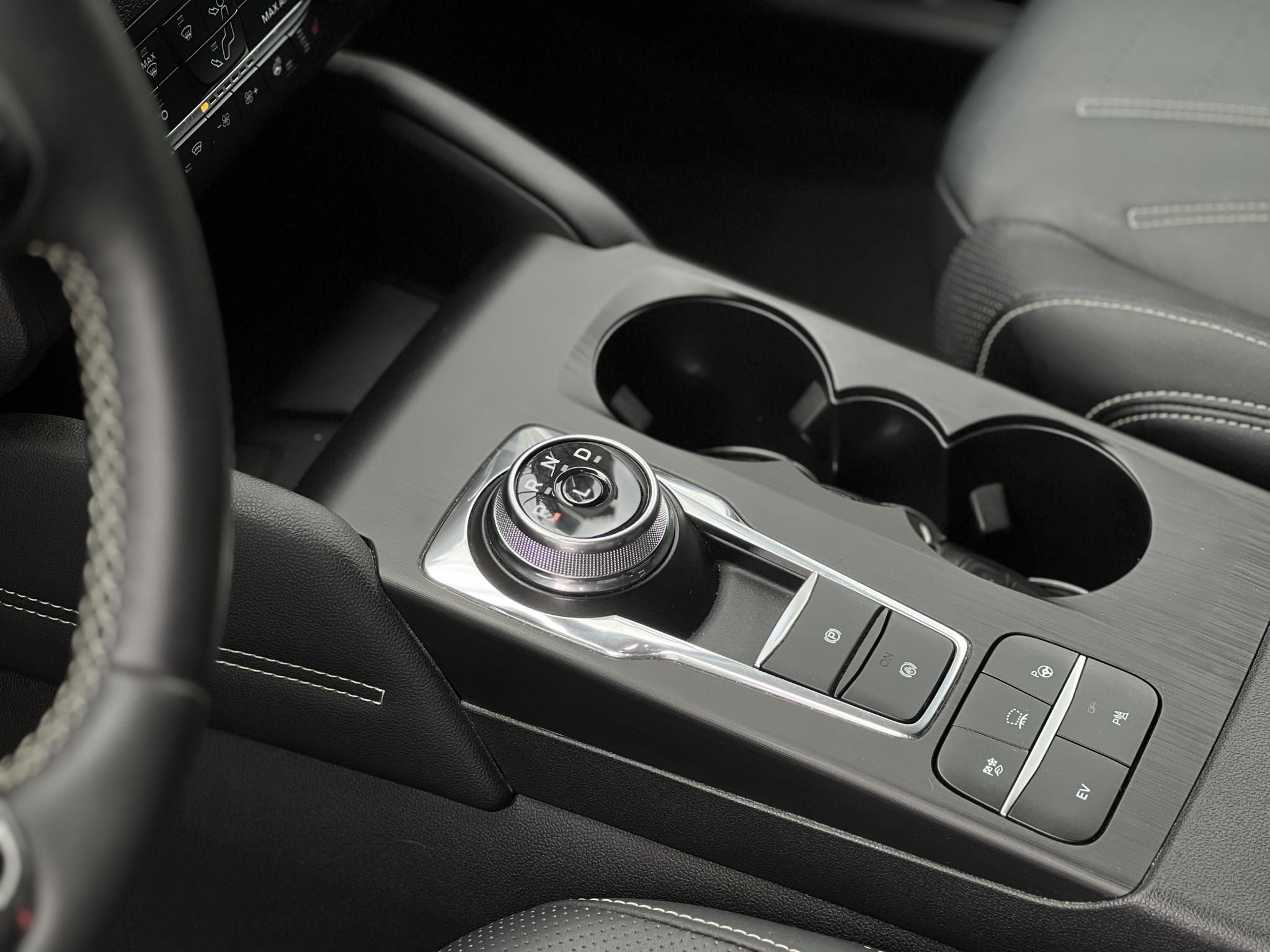 FORD KUGA 2.5 PHEV Vignale CVT 54e km. B&O hifi. head-up. bőr belső. virtual cockpit. CARPLAY!