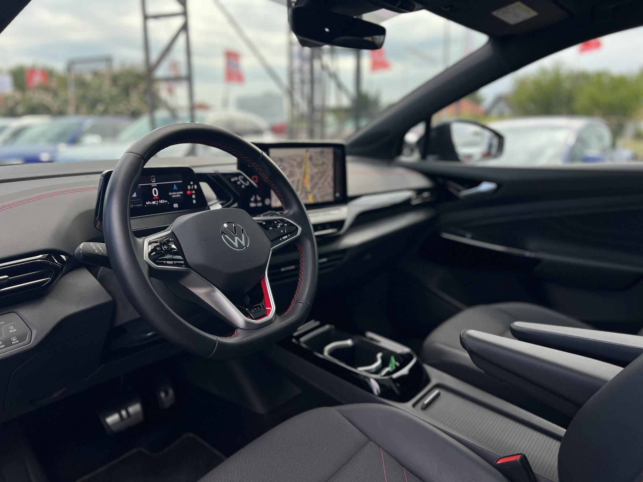 VOLKSWAGEN ID.5 77 kWh GTX 4Motion 60e km. téli-nyári kerék garnitúra. megkímélt állapot!