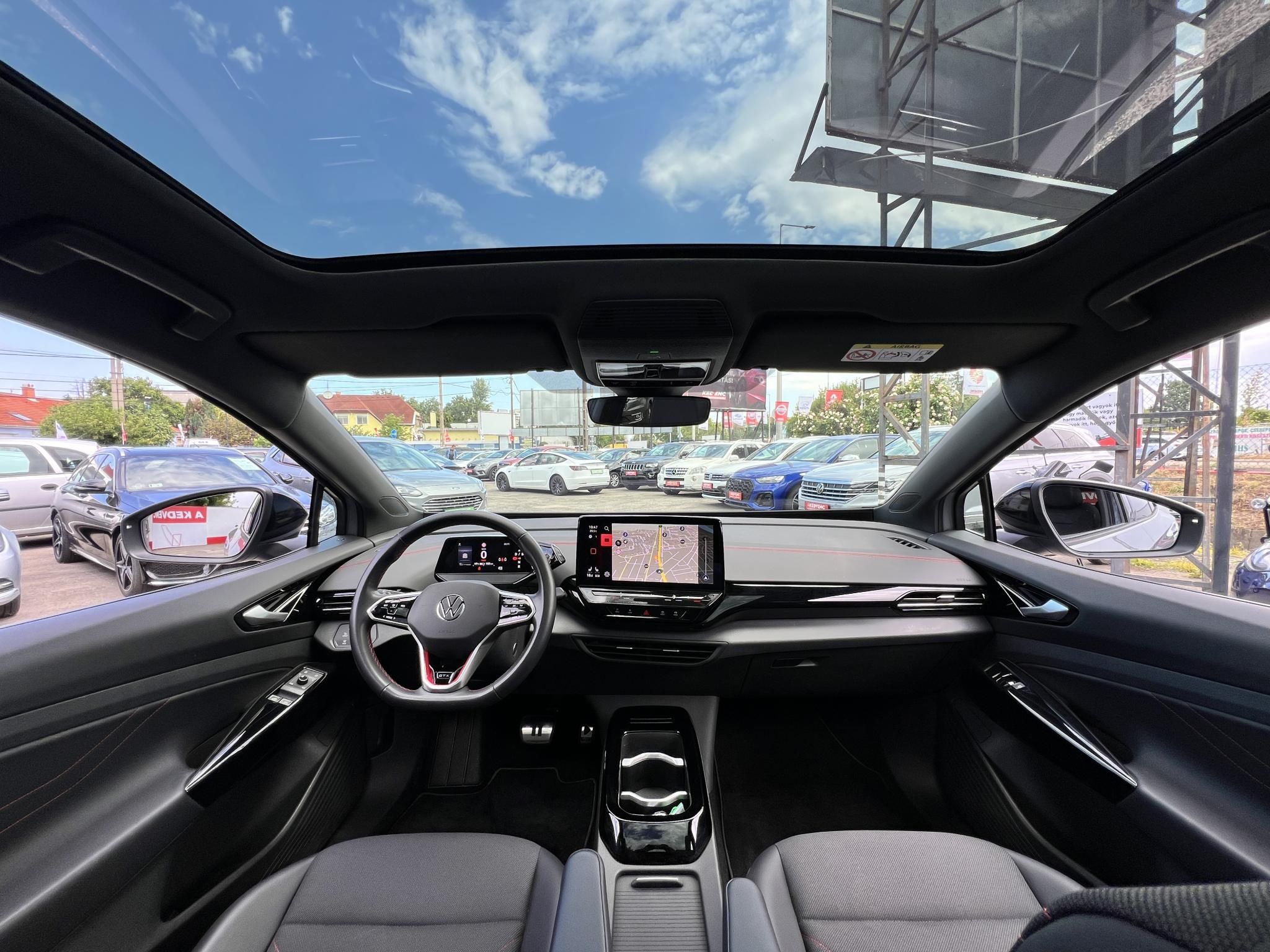 VOLKSWAGEN ID.5 77 kWh GTX 4Motion 60e km. téli-nyári kerék garnitúra. megkímélt állapot!