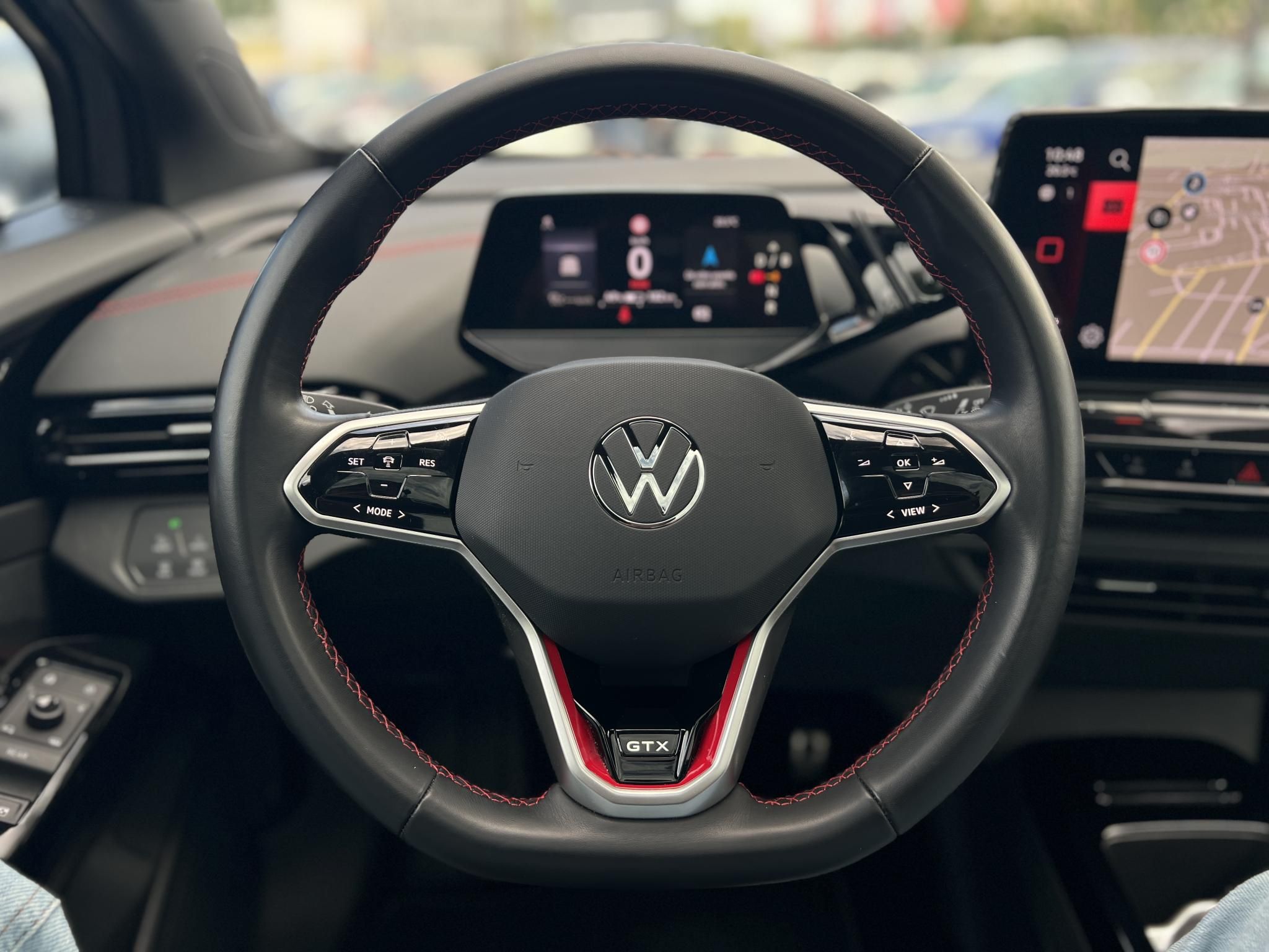 VOLKSWAGEN ID.5 77 kWh GTX 4Motion 60e km. téli-nyári kerék garnitúra. megkímélt állapot!