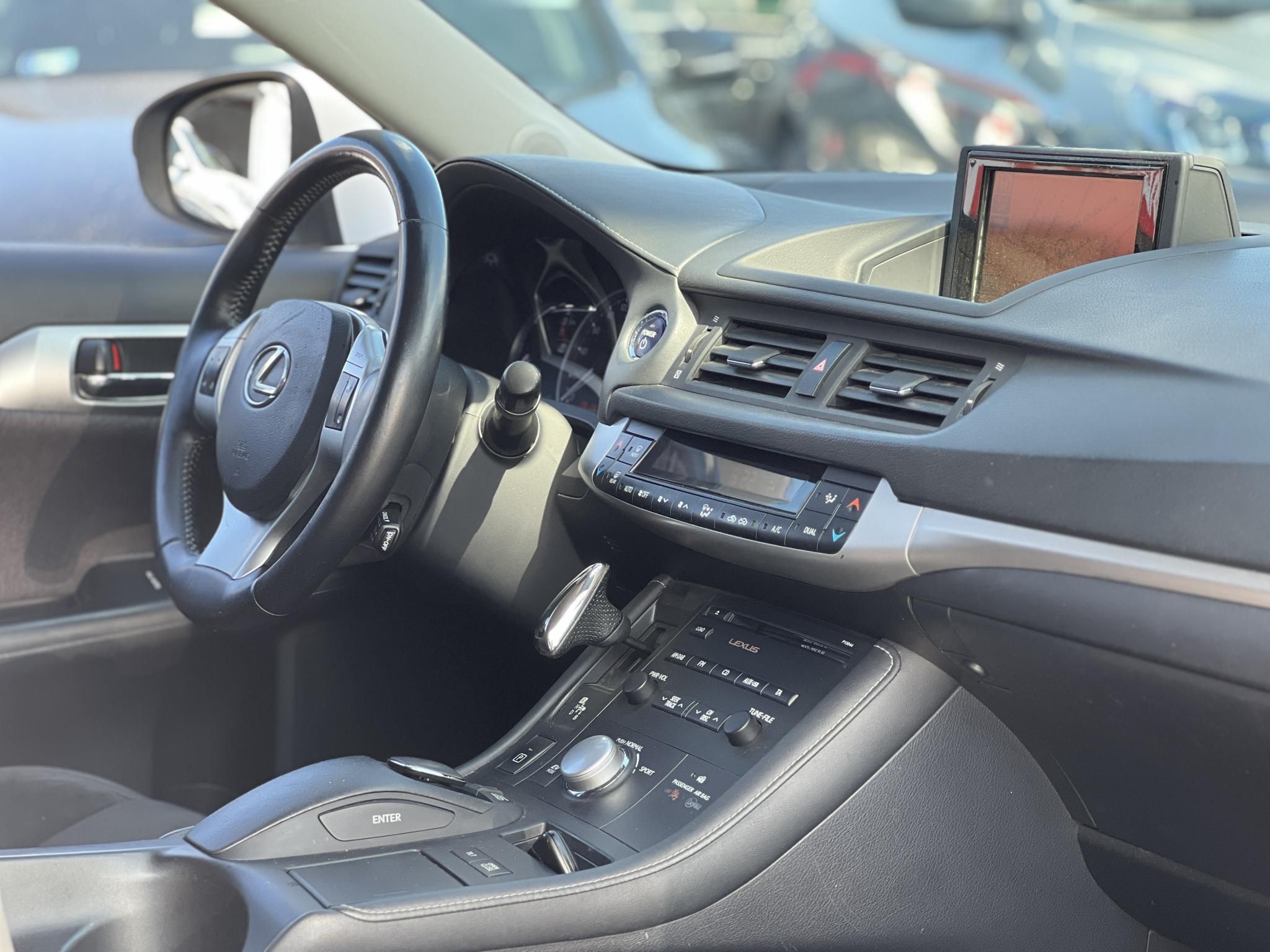 LEXUS CT 200h Executive (Automata) 140e km. Tempomat Tolatókamera