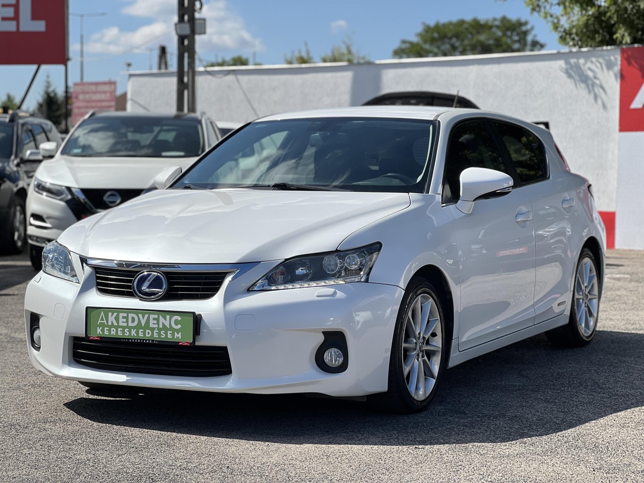 LEXUS CT 200h Executive (Automata) 140e km. Tempomat Tolatókamera